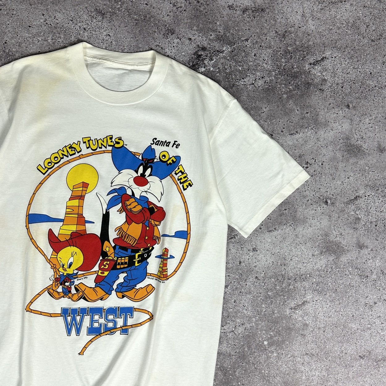 Vintage Vintage 90s Looney Tunes West Tweety Silvester tee Santa Fe Size US L / EU 52-54 / 3 - 2 Thumbnail
