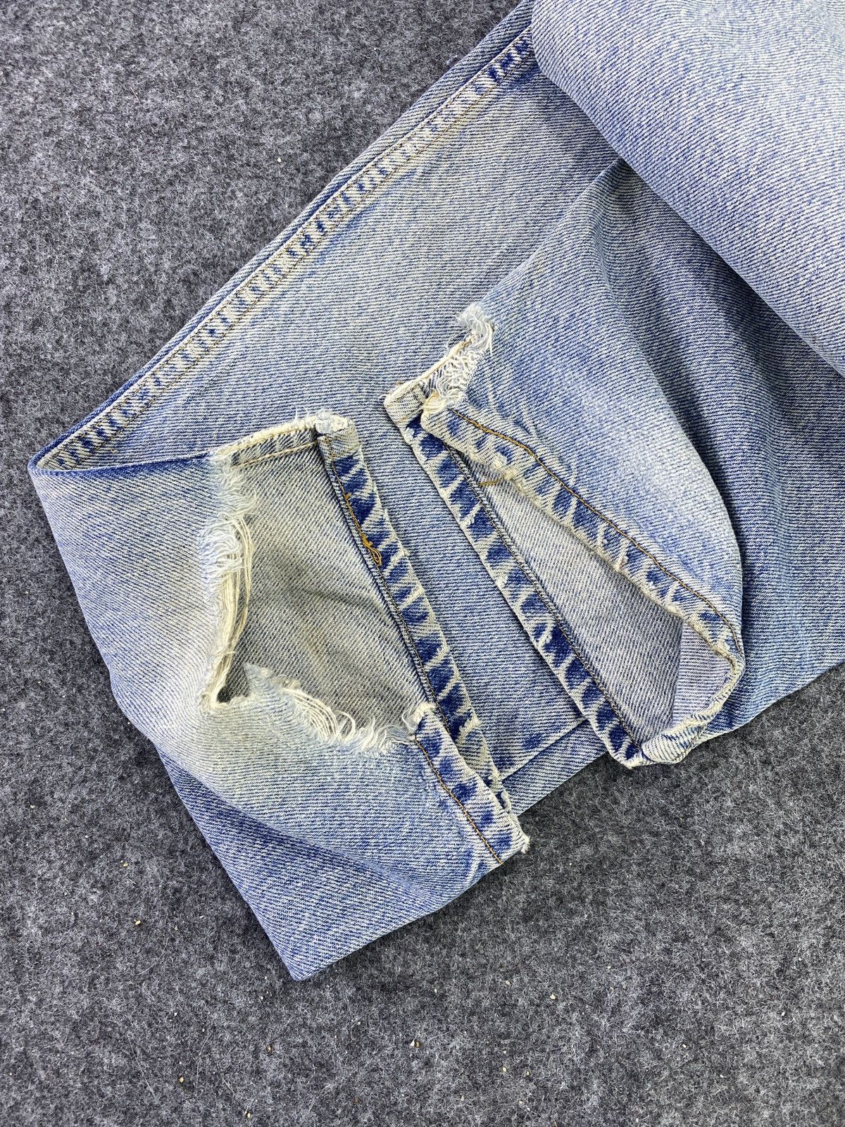 Levi's VINTAGE LEVI'S 560 RUSTY BLUE WASH JEANS - J667 Size US 34 / EU 50 - 8 Thumbnail