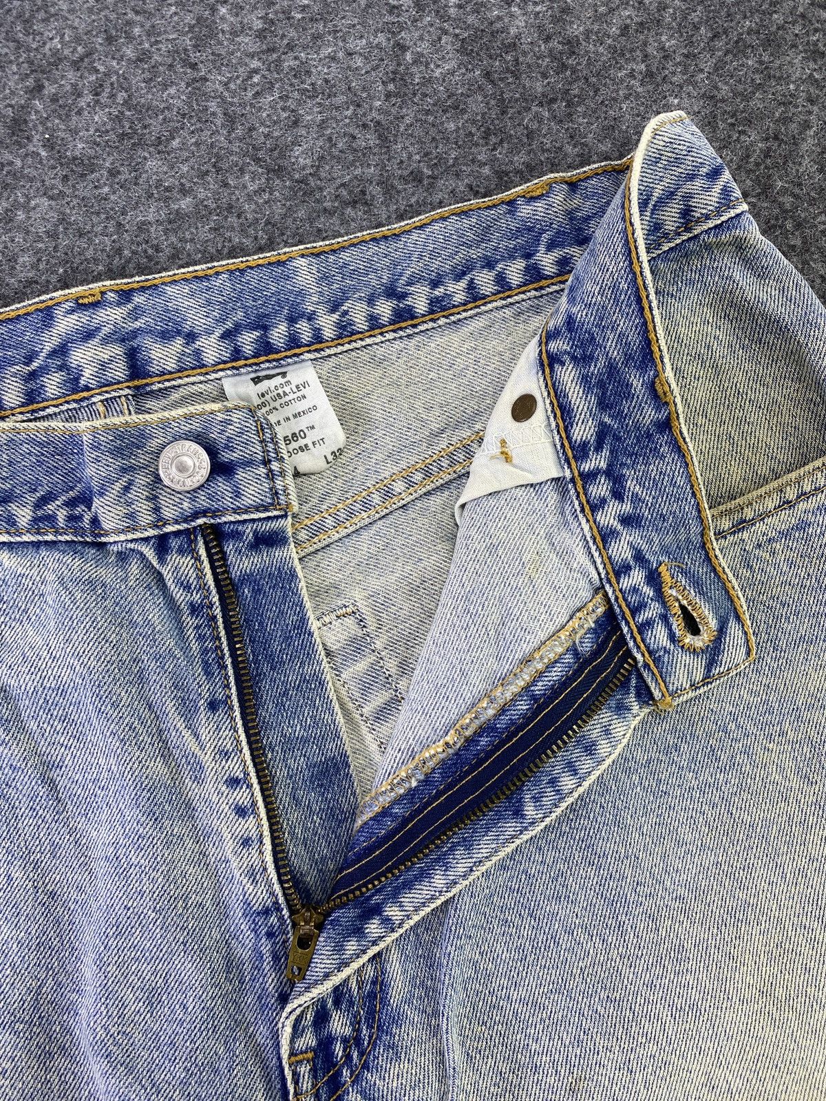 Levi's VINTAGE LEVI'S 560 RUSTY BLUE WASH JEANS - J667 Size US 34 / EU 50 - 3 Thumbnail