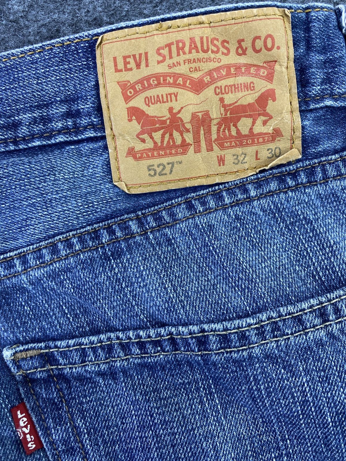 Levi's VINTAGE LEVI'S 527 BLUE WASH JEANS - J670 Size US 32 / EU 48 - 8 Thumbnail