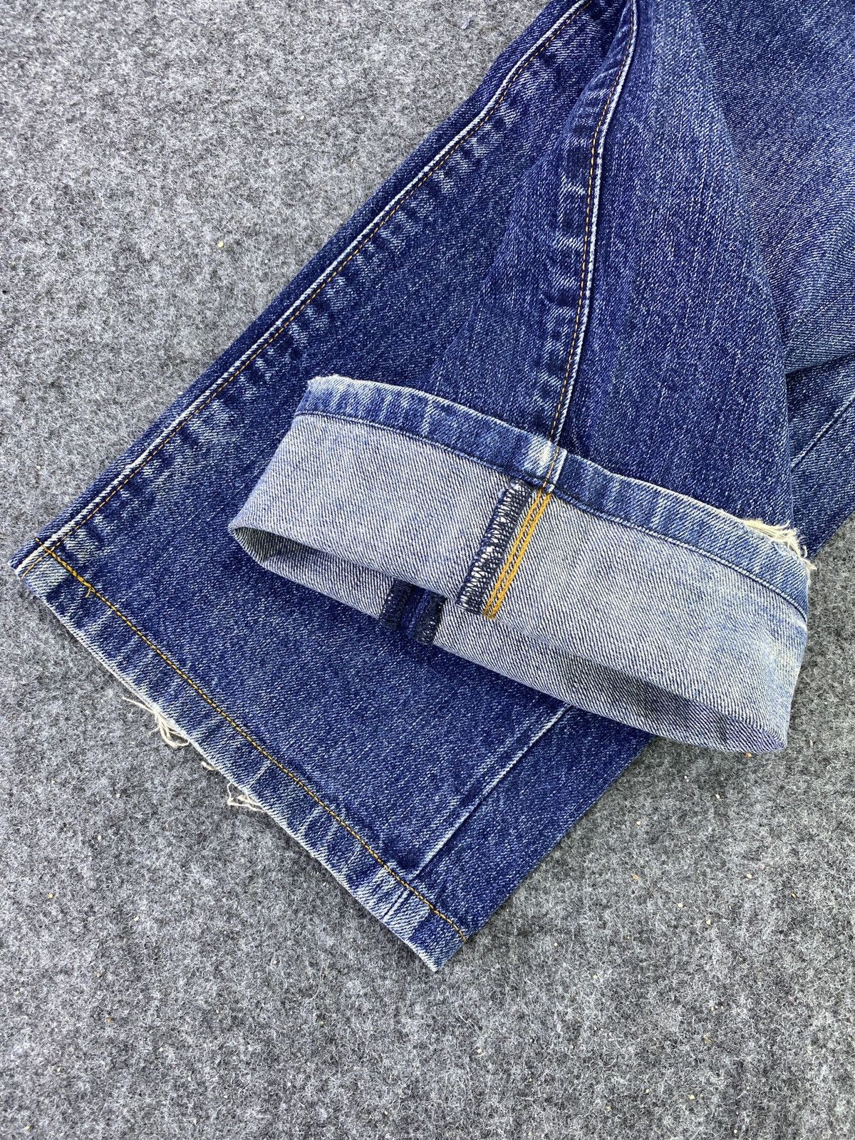 Levi's VINTAGE LEVI'S 505 BLUE WASH JEANS - J672 Size US 34 / EU 50 - 6 Thumbnail