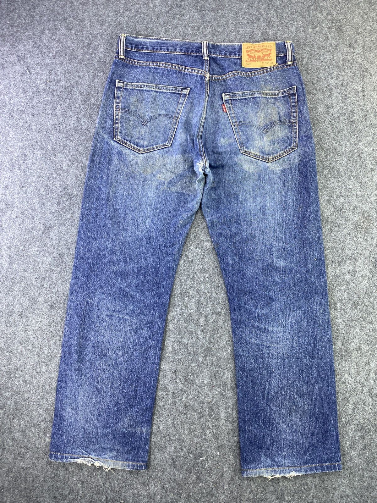 Levi's VINTAGE LEVI'S 505 BLUE WASH JEANS - J672 Size US 34 / EU 50 - 2 Thumbnail