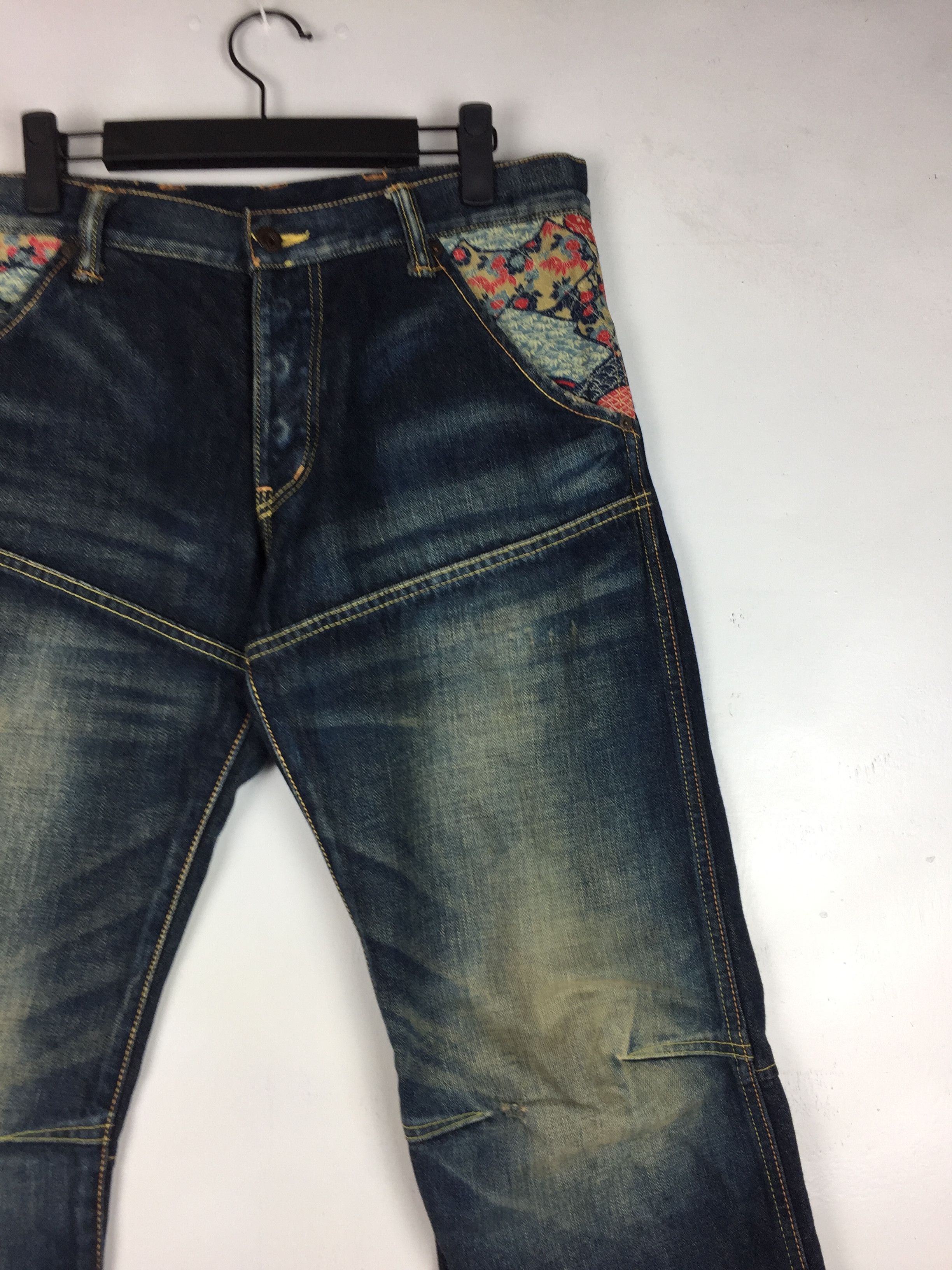 Japanese Brand VINTAGE CHAKA BUCKLE BACK FADED PANT Size US 34 / EU 50 - 4 Thumbnail