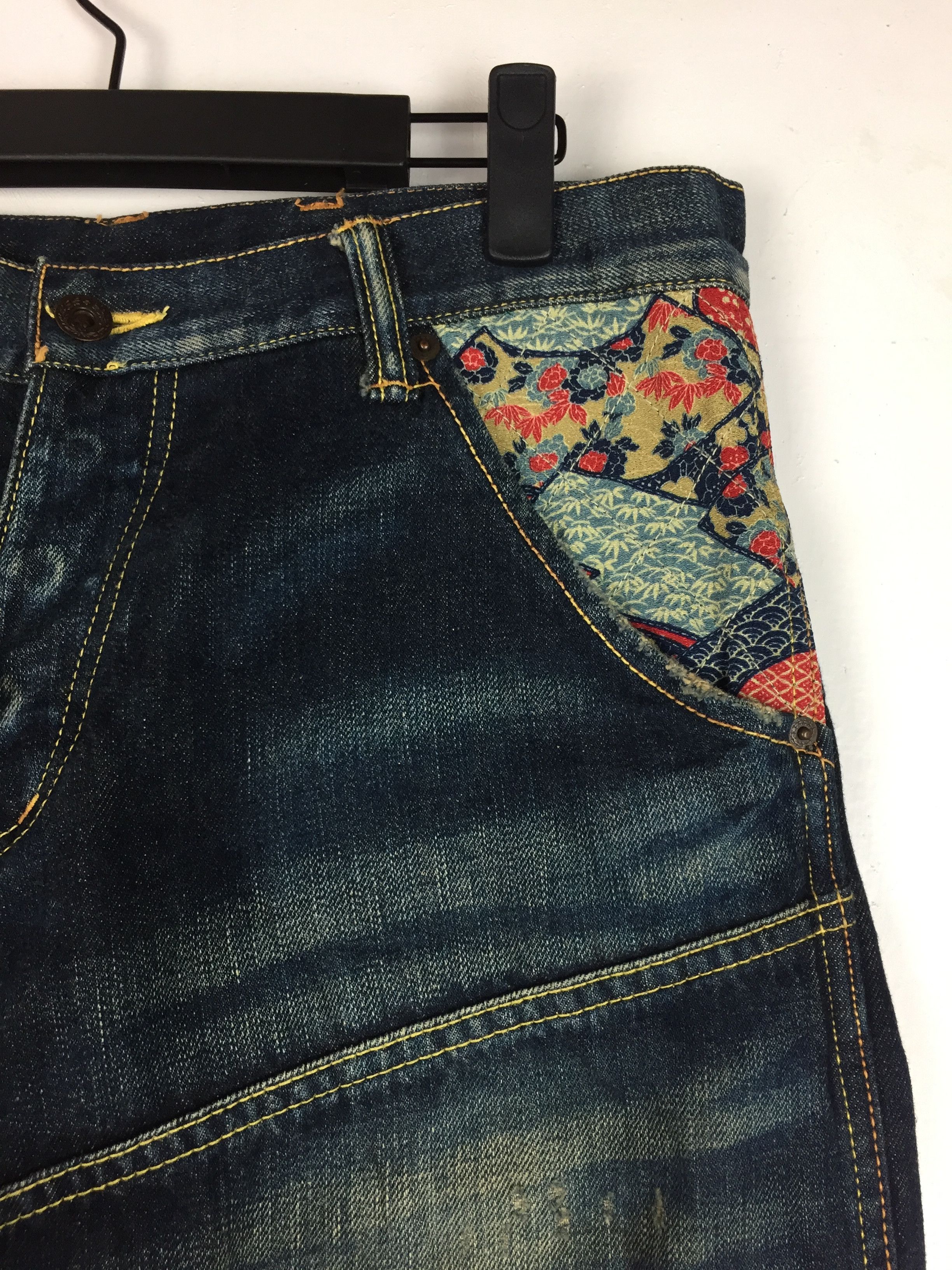 Japanese Brand VINTAGE CHAKA BUCKLE BACK FADED PANT Size US 34 / EU 50 - 8 Thumbnail