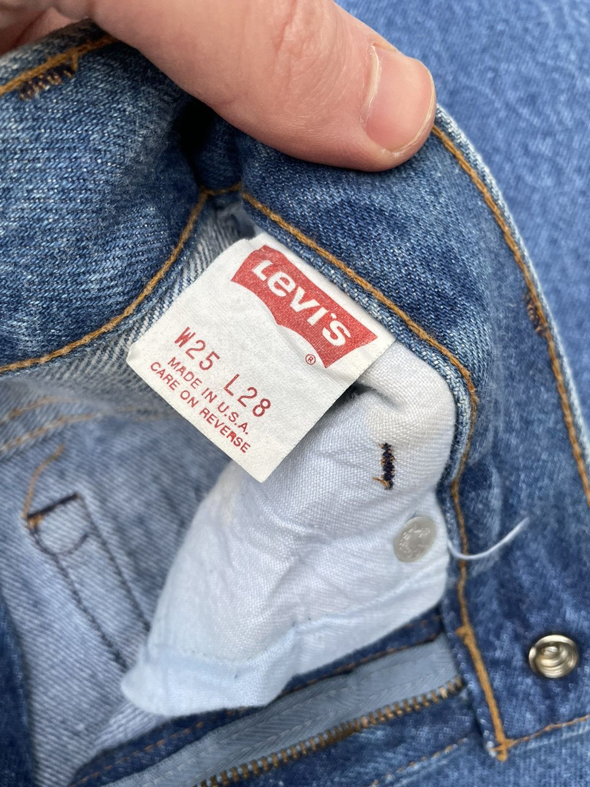 Levi's Vintage Clothing Vintage Levi’s 512 XX 90s Blue Denim Jeans 25x28 Size US 26 / EU 42 - 9 Thumbnail