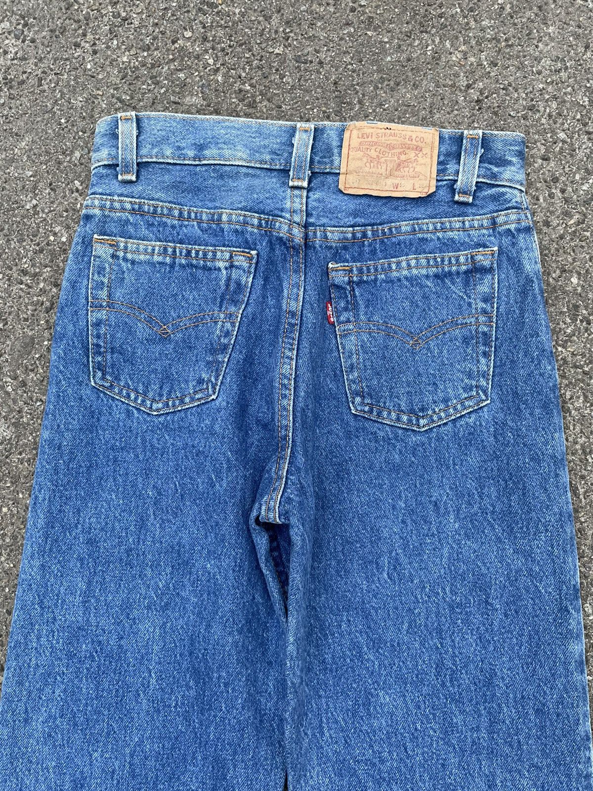 Levi's Vintage Clothing Vintage Levi’s 512 XX 90s Blue Denim Jeans 25x28 Size US 26 / EU 42 - 5 Thumbnail