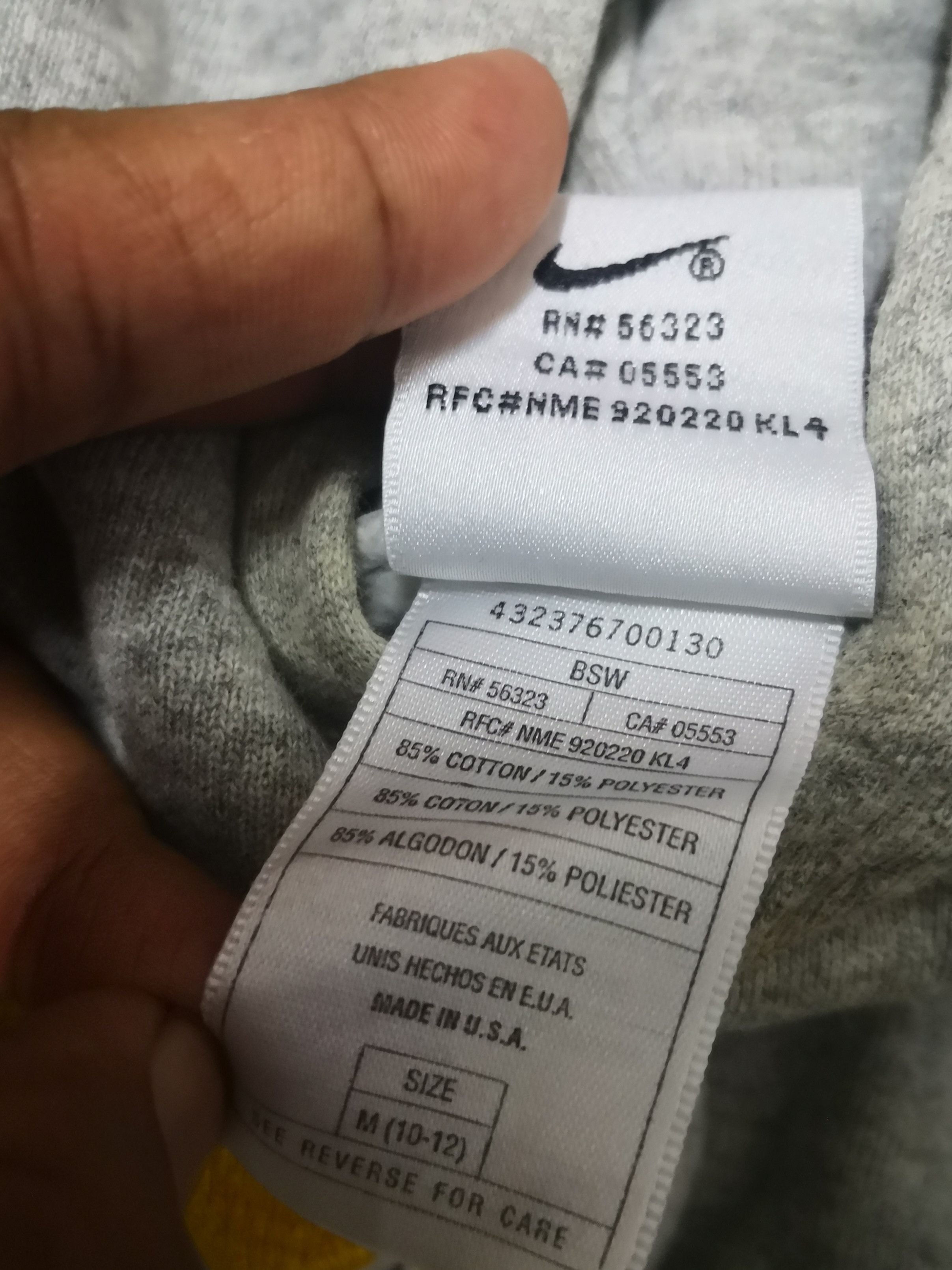 Nike Vintage Nike Embroidered Logo Hoodie Size S / US 4 / IT 40 - 5 Thumbnail
