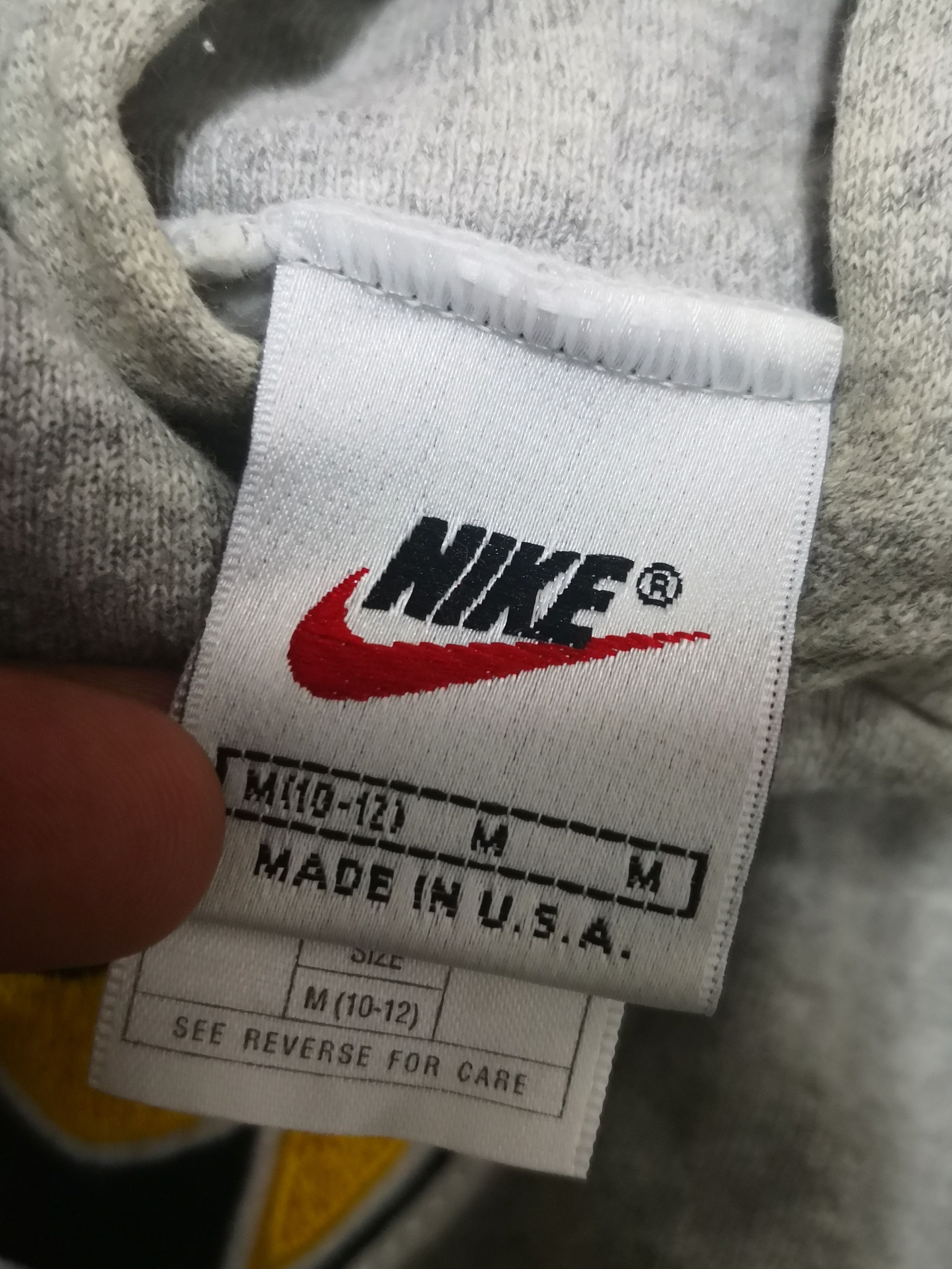 Nike Vintage Nike Embroidered Logo Hoodie Size S / US 4 / IT 40 - 6 Thumbnail