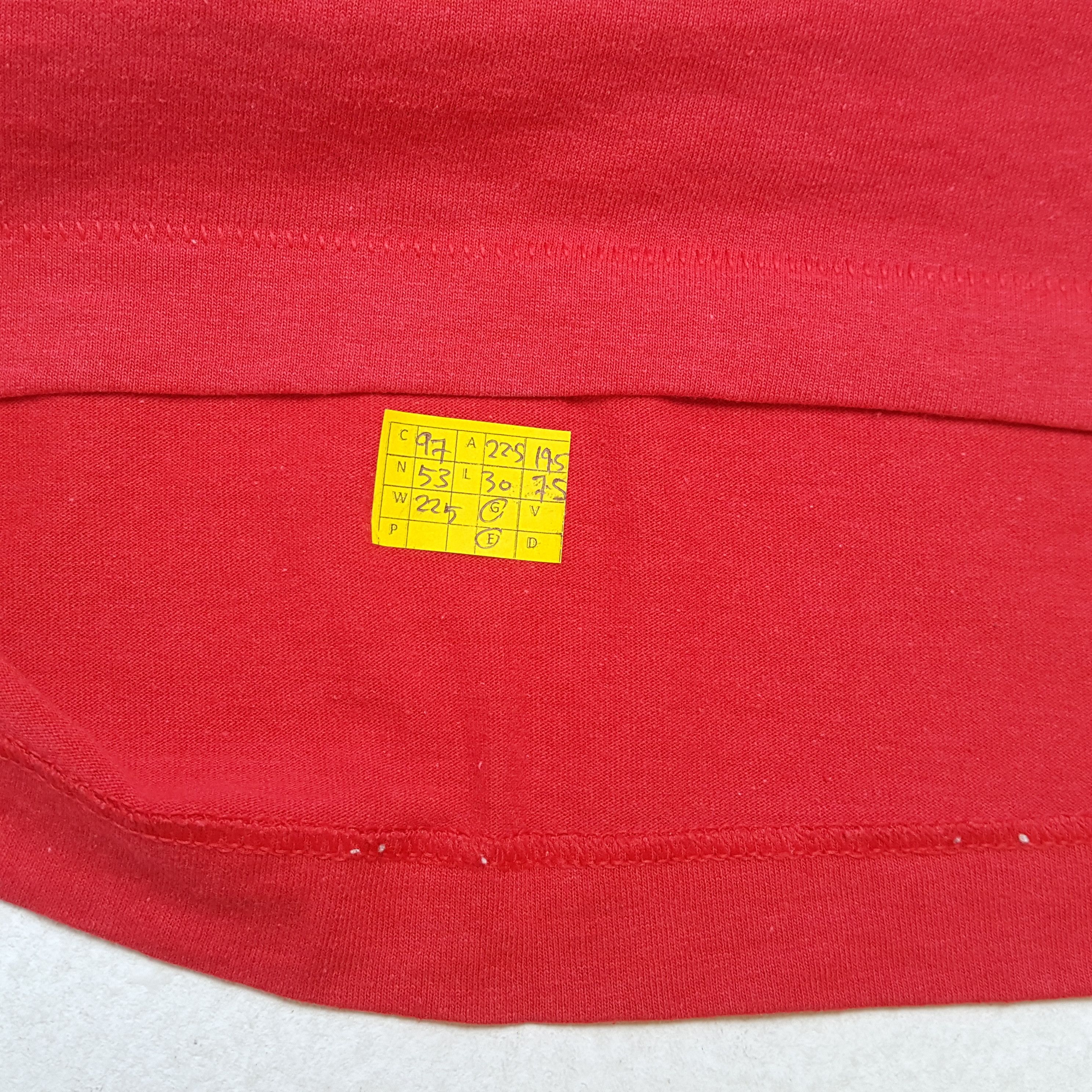 Marlboro × Vintage Vintage FERRARI MARLBORO RACING TEAM T-Shirts Size US L / EU 52-54 / 3 - 5 Thumbnail