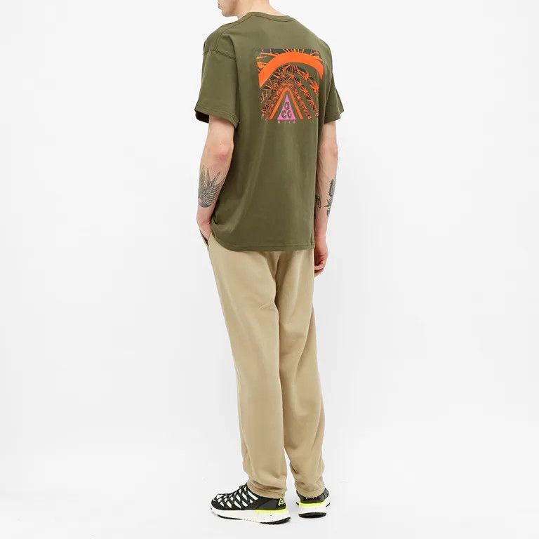 Nike × Nike ACG Nike ACG Splattered Logo Tee CT4168-325 Green Size M T-Shirt Size US M / EU 48-50 / 2 - 8 Thumbnail