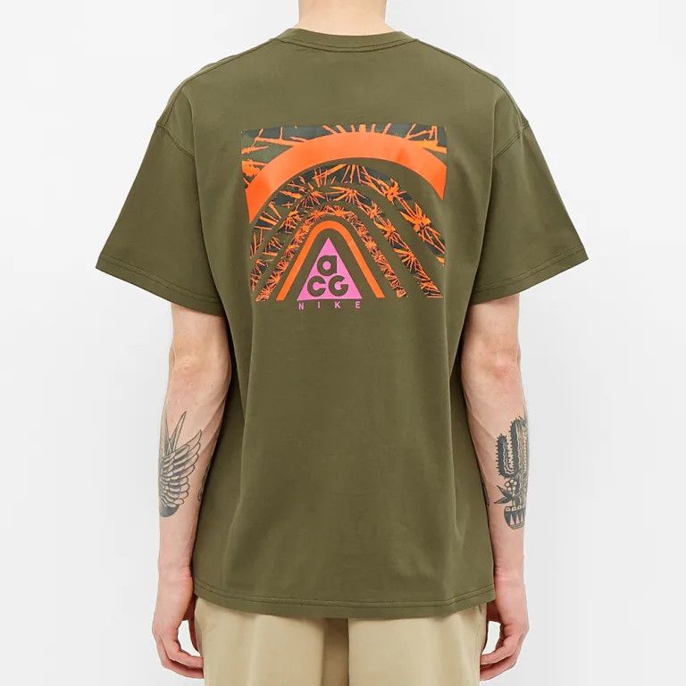 Nike × Nike ACG Nike ACG Splattered Logo Tee CT4168-325 Green Size M T-Shirt Size US M / EU 48-50 / 2 - 13 Thumbnail