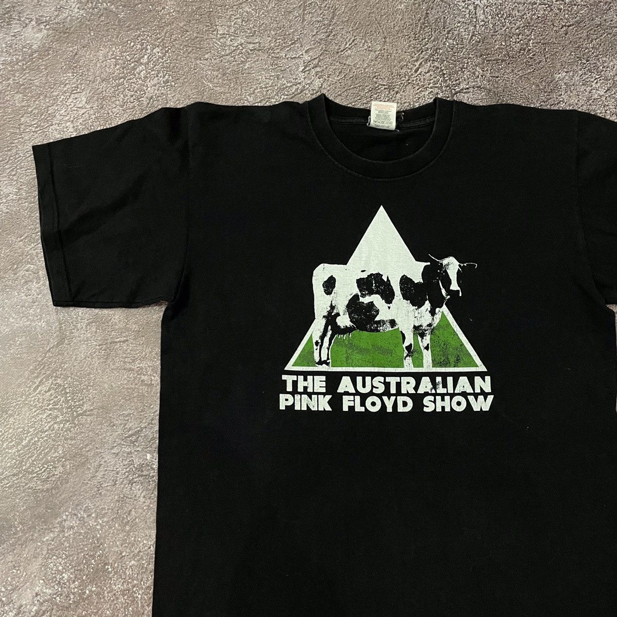 Vintage Vintage 90s Graphic Tee Black Streetwear Grunge Band Boxy M Size US M / EU 48-50 / 2 - 4 Thumbnail