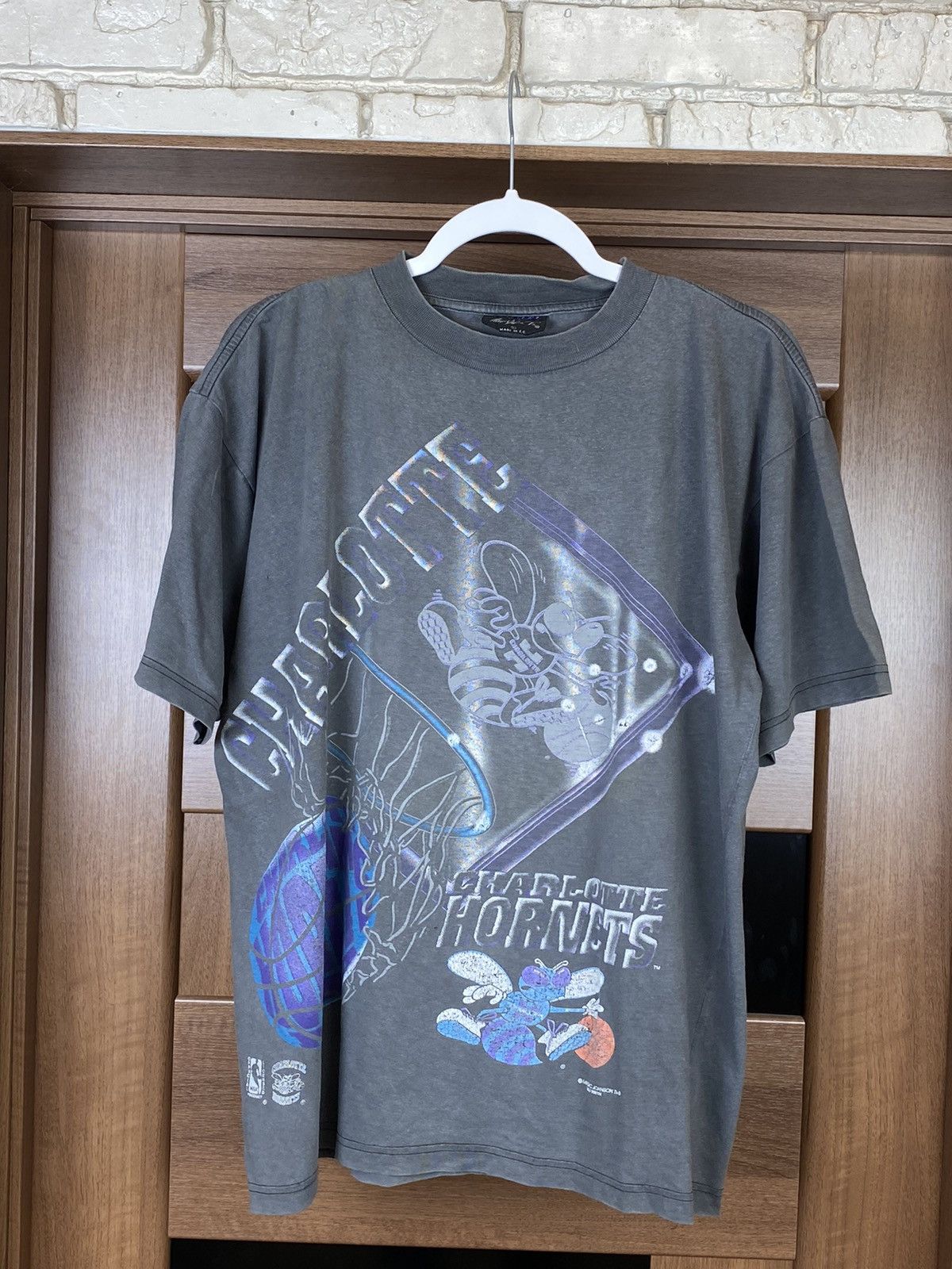 NBA × Vintage 90’s Vintage Charlotte Hornets Magic Johnson NBA Shirt Size US L / EU 52-54 / 3 - 1 Thumbnail