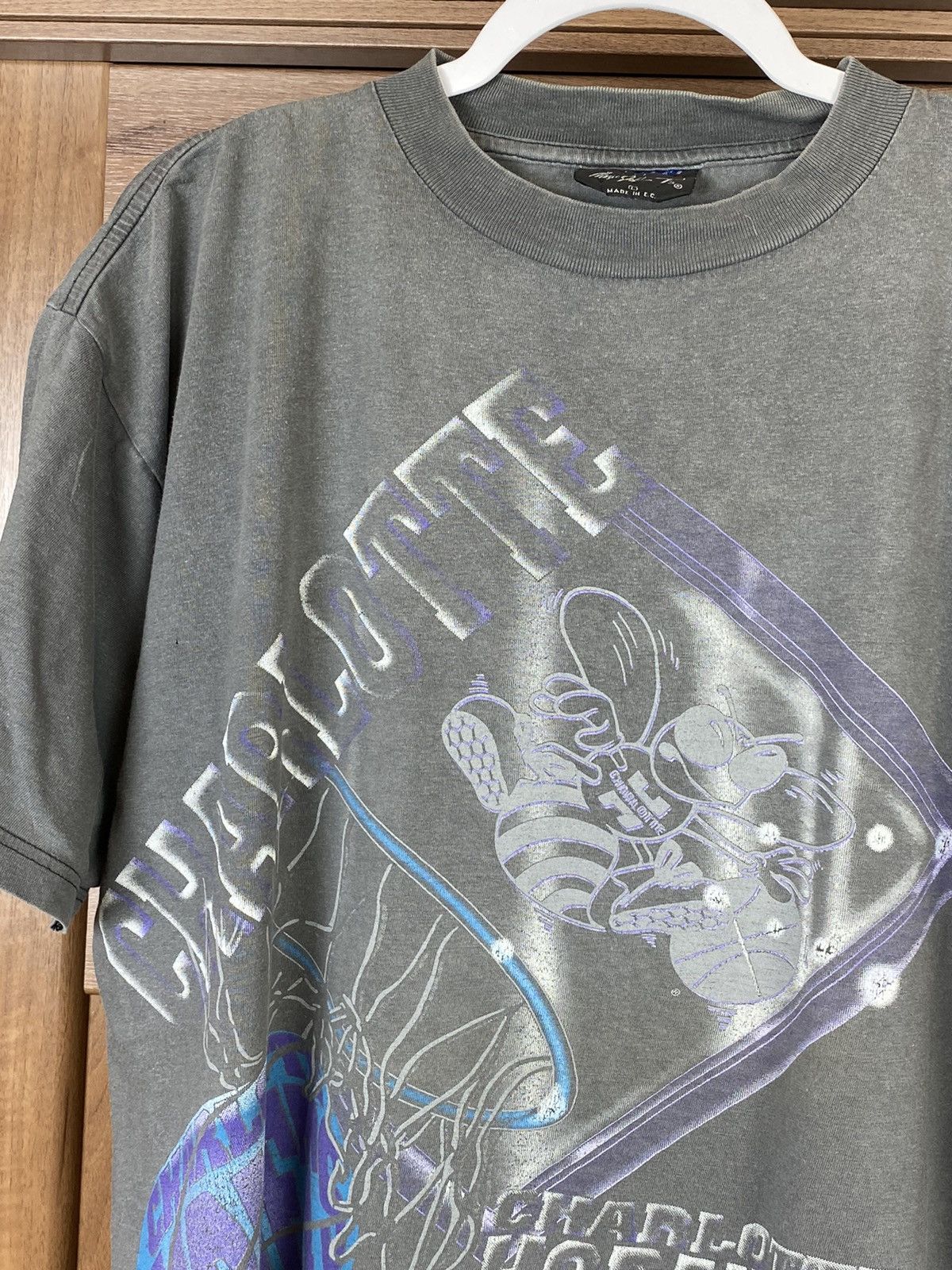 NBA × Vintage 90’s Vintage Charlotte Hornets Magic Johnson NBA Shirt Size US L / EU 52-54 / 3 - 2 Thumbnail