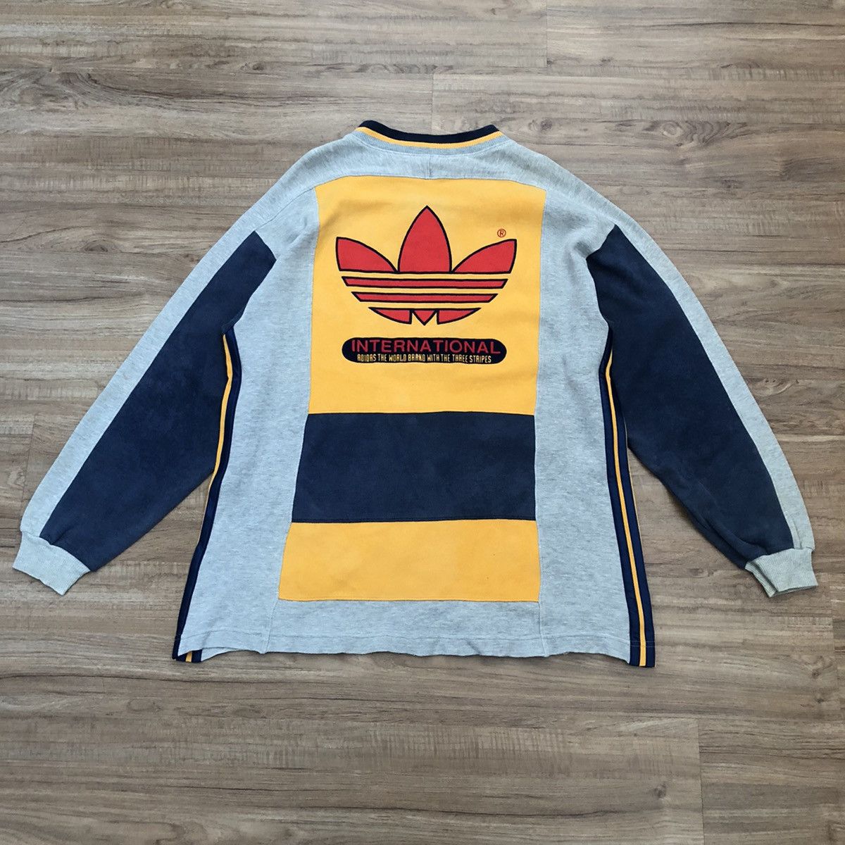 Vintage Adidas Sweatshirt Brand With 3 Stripes