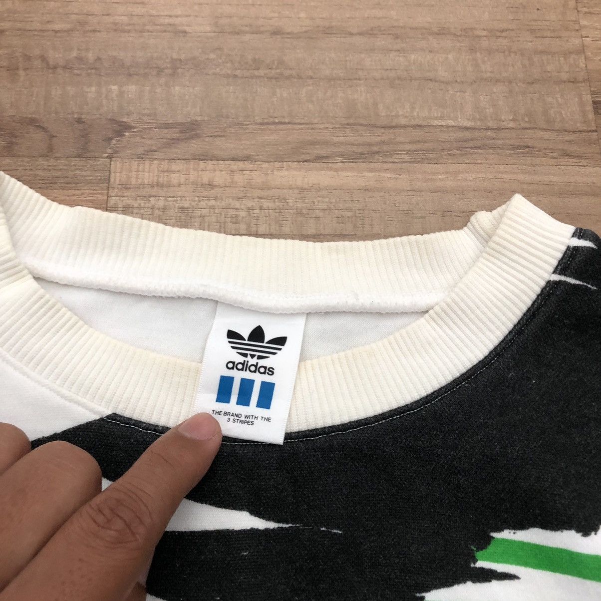 Adidas × Vintage Vintage Adidas Tennis All Over Print Sweatshirt Casuals Size US M / EU 48-50 / 2 - 4 Thumbnail