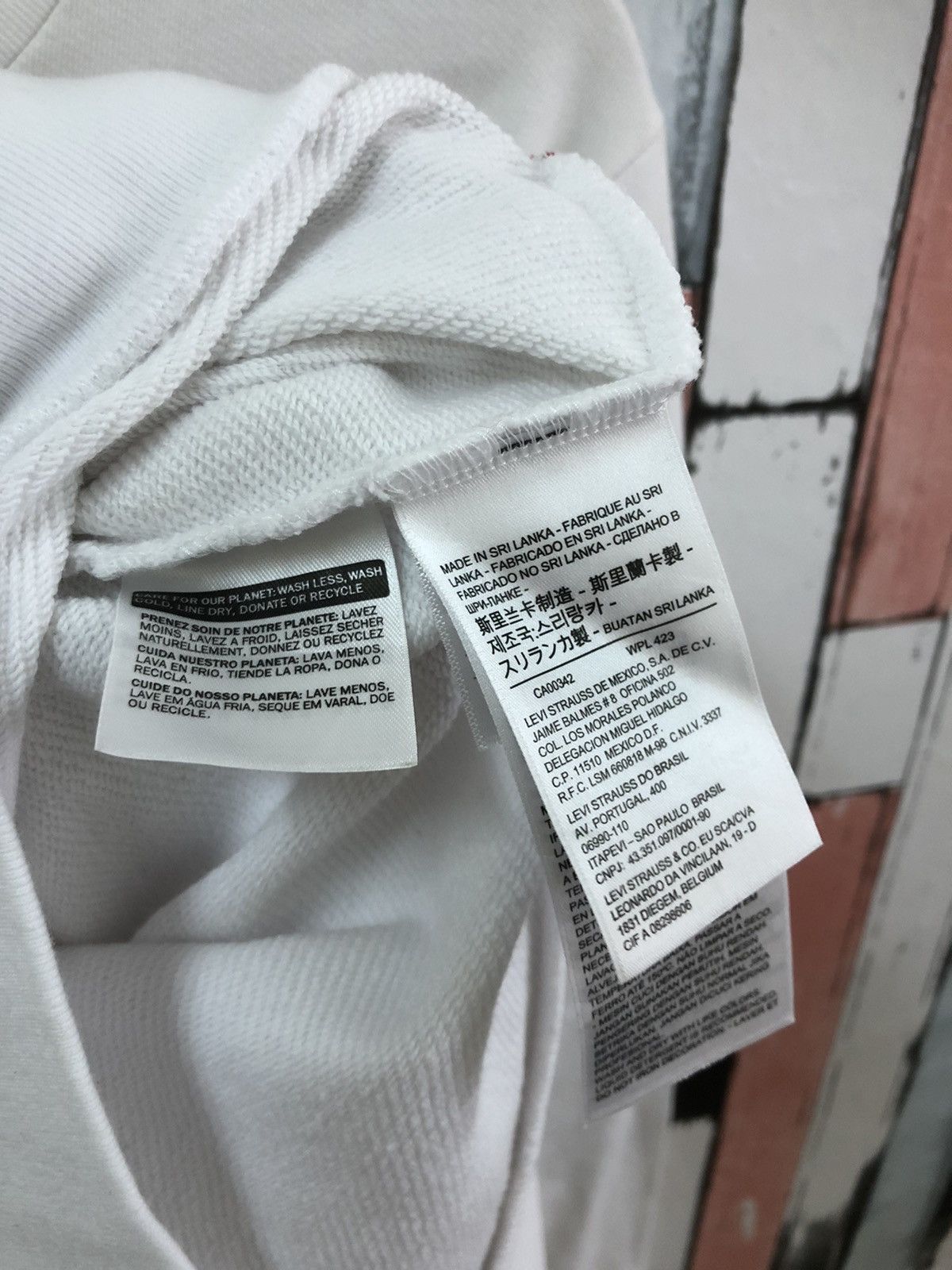 Levi's × Vintage Vintage Levi's White Sweatshirt Big Spellout Logo Size US M / EU 48-50 / 2 - 6 Thumbnail