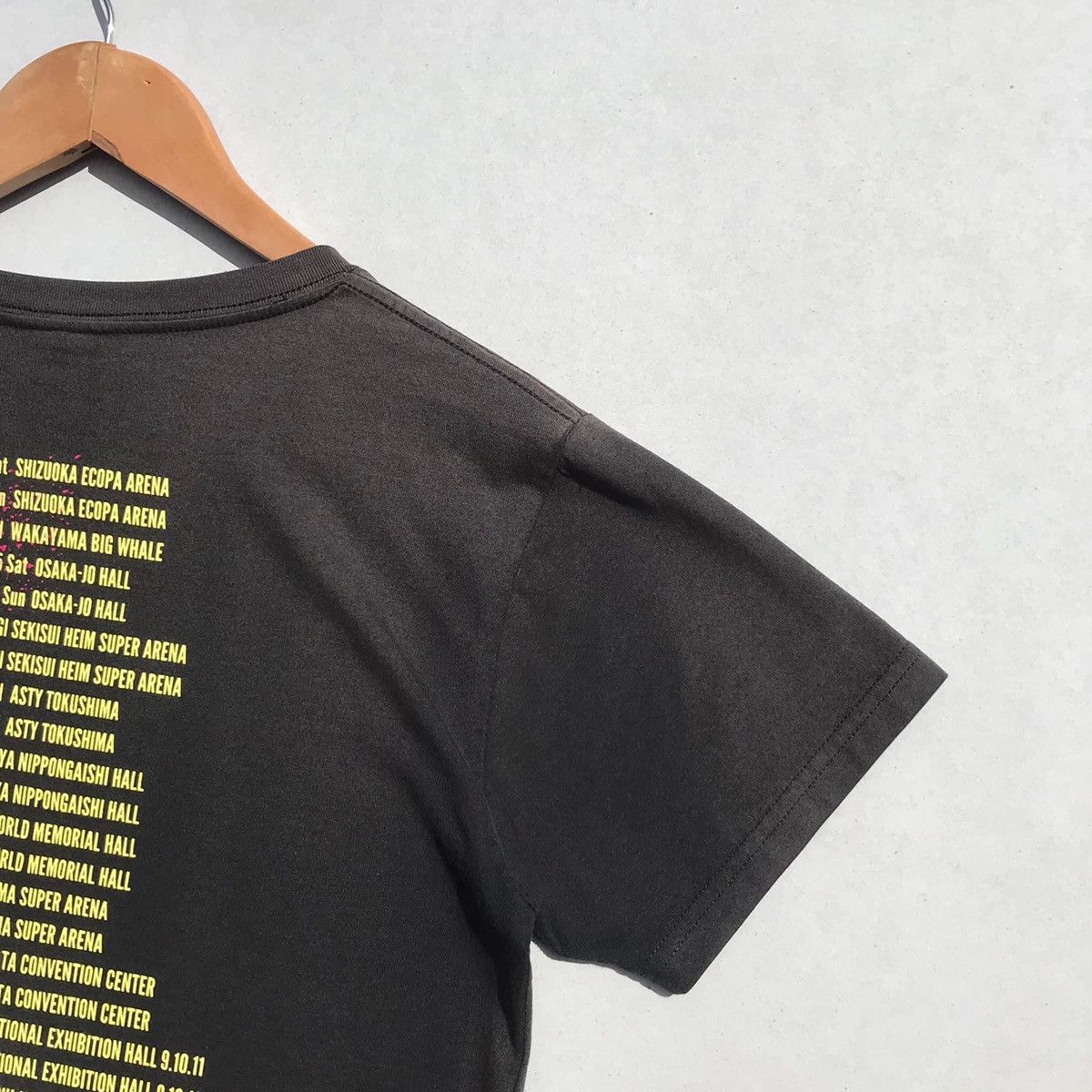 Band Tees 🔥Accept Binding Offer🔥 One Ok Rock Size US S / EU 44-46 / 1 - 8 Thumbnail