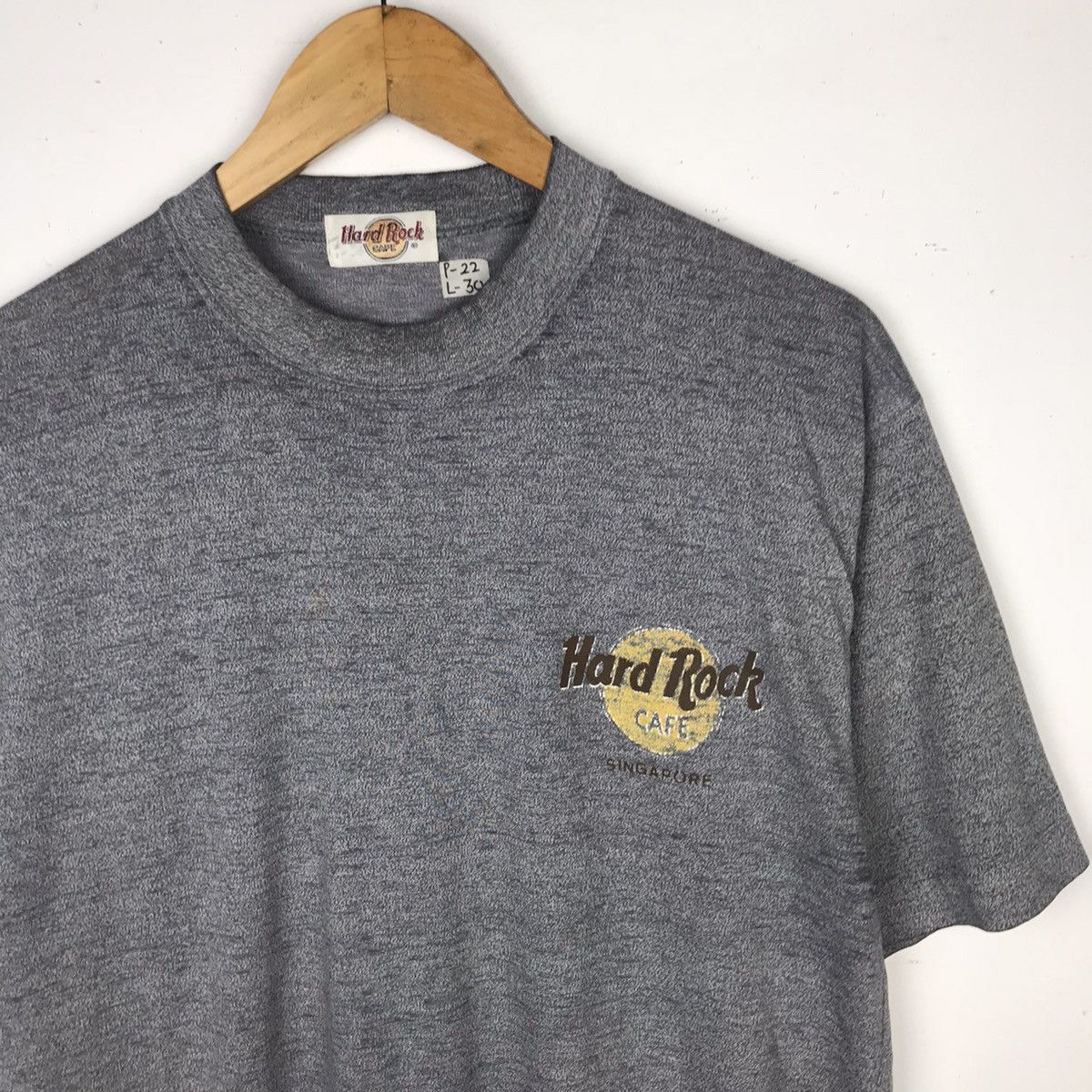 Hard Rock Cafe × Vintage Vintage Hard Rock Cafe Singapore Paper Thin Tees Size US L / EU 52-54 / 3 - 3 Thumbnail