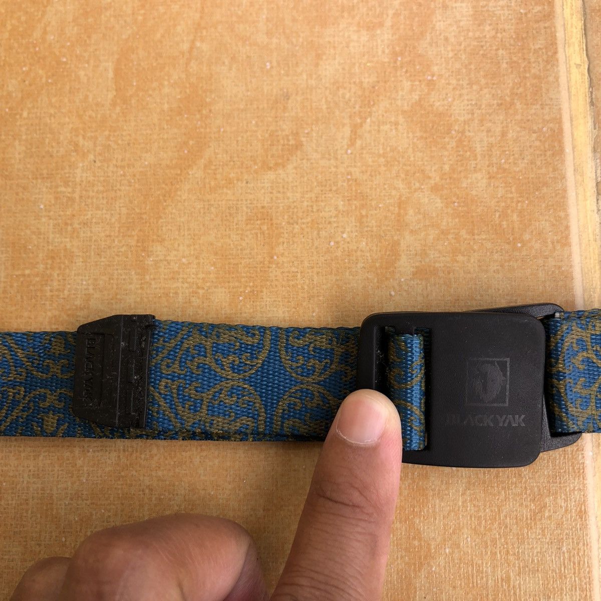 BLACKYAK RARE🔥 Black Yak Size ONE SIZE - 6 Thumbnail