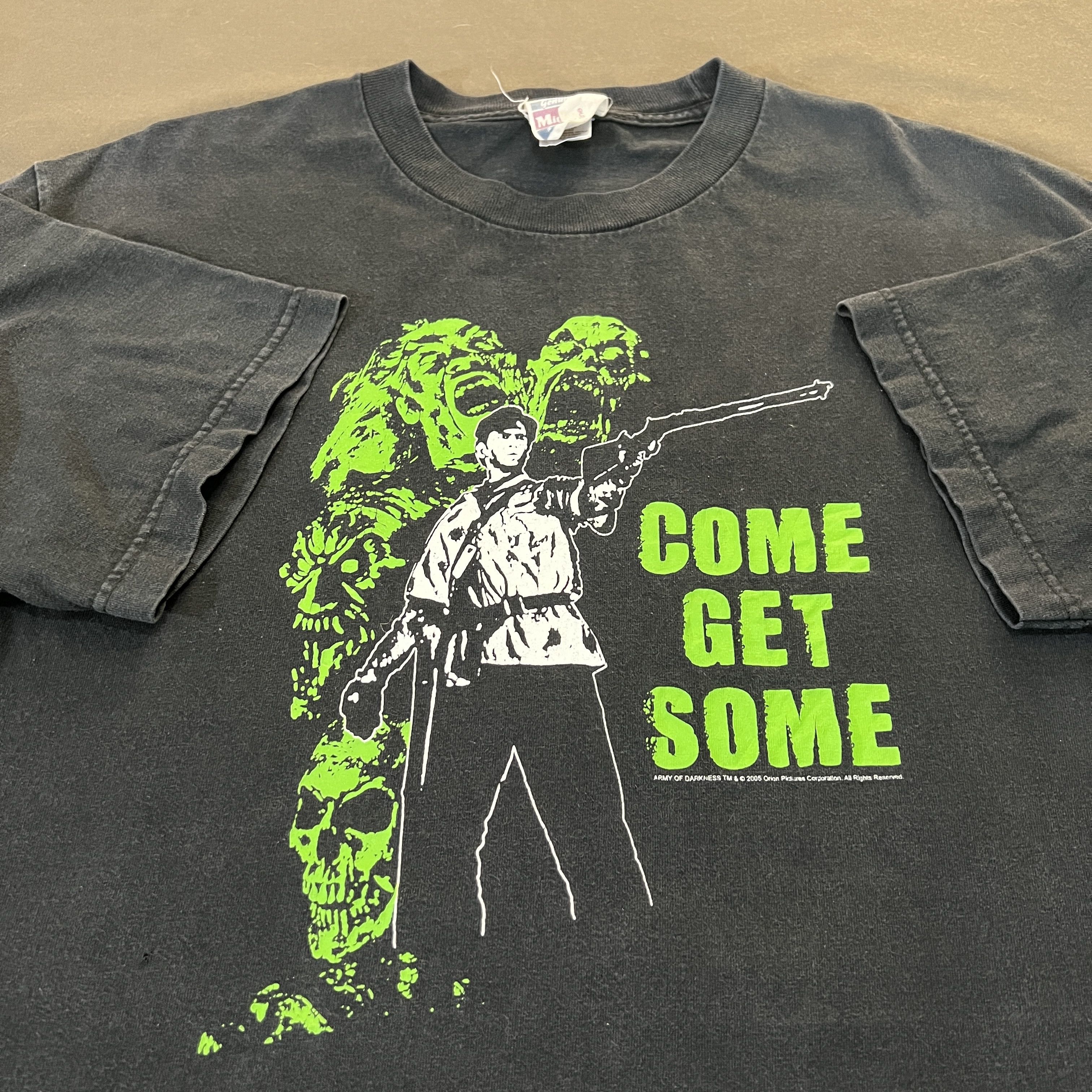 Expert Horror Vtg 2005 Army Of Darkness Horror Movie Promo Tee Shirt faded Size US L / EU 52-54 / 3 - 1 Thumbnail
