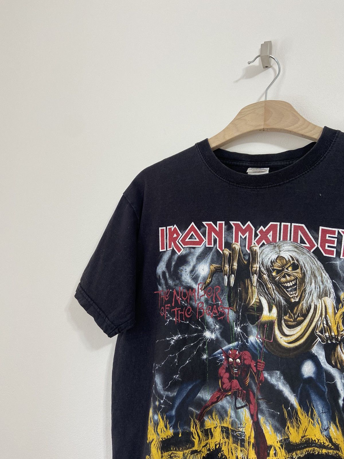 Band Tees Vintage Y2K Iron Maiden The Number of The Beast Bootleg Tee Size US M / EU 48-50 / 2 - 5 Thumbnail
