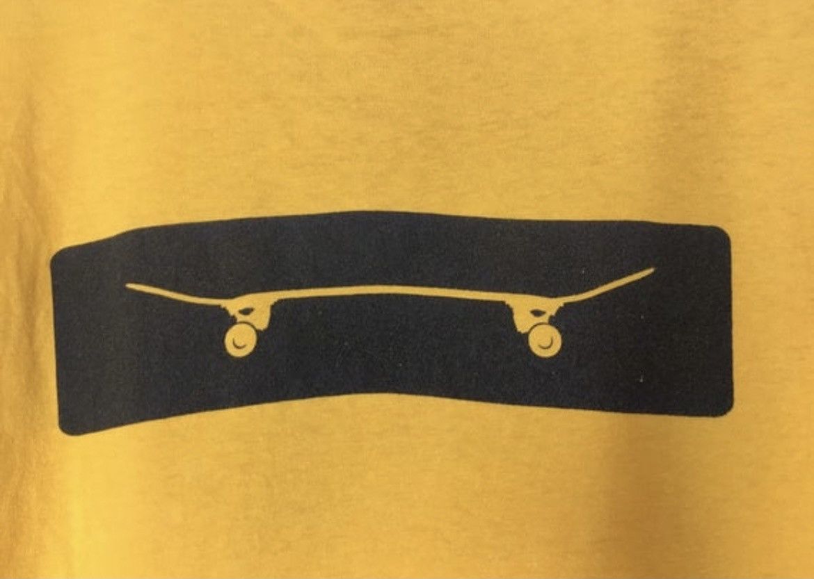 Vintage Vintage 90s Real red star Real skateboard skate t shirt Size US L / EU 52-54 / 3 - 5 Thumbnail