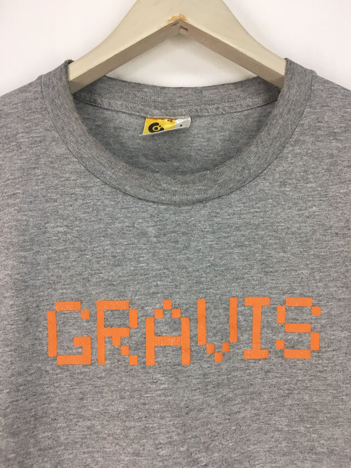 Gravis Vintage 90s GRAVIS athletes & artist skateboard t shirt Size US L / EU 52-54 / 3 - 4 Thumbnail