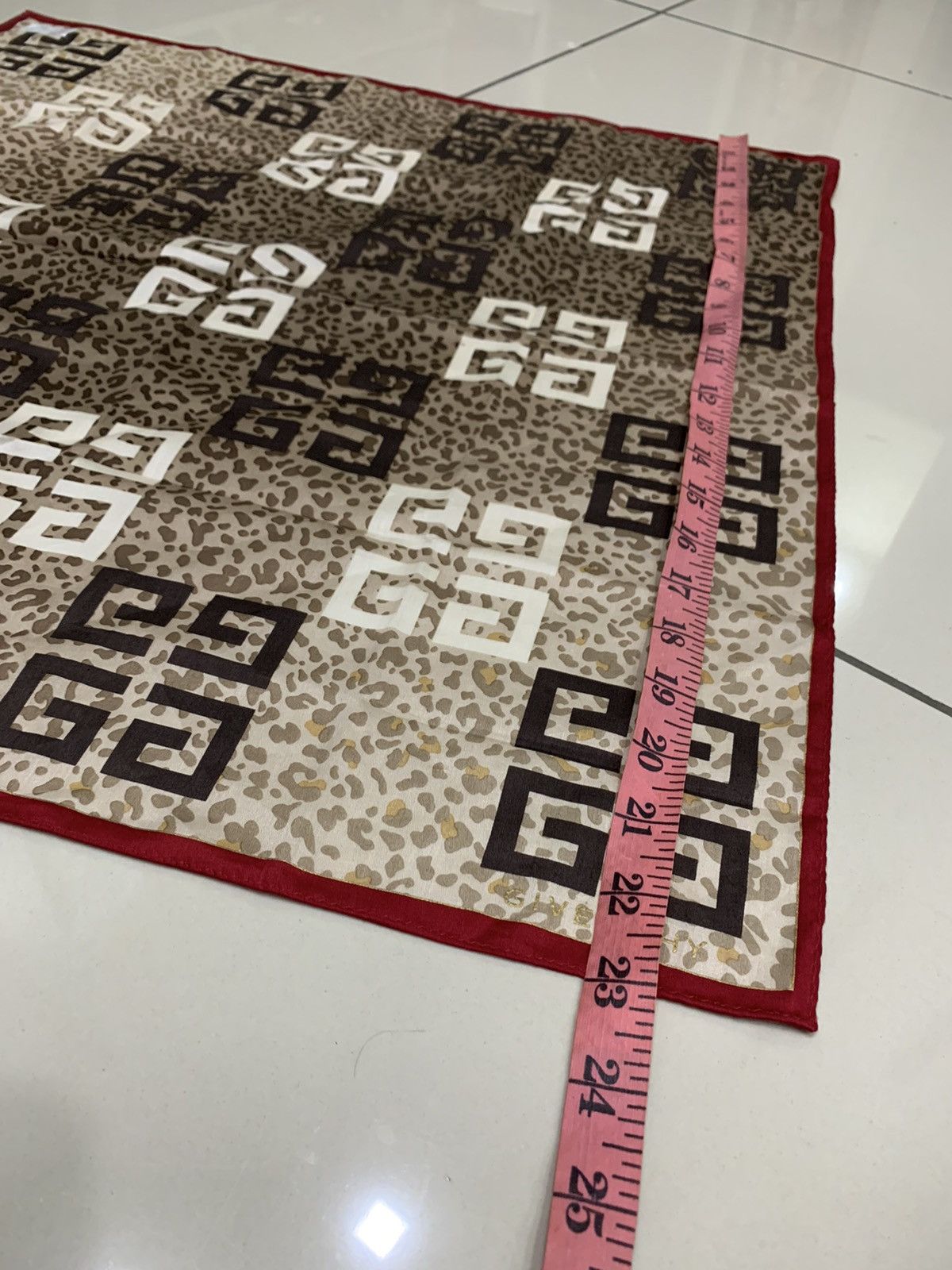 Givenchy GIVENCHY MONOGRAM LEOPARD MOTIVE HANDKERCHIEF Size ONE SIZE - 2 Thumbnail