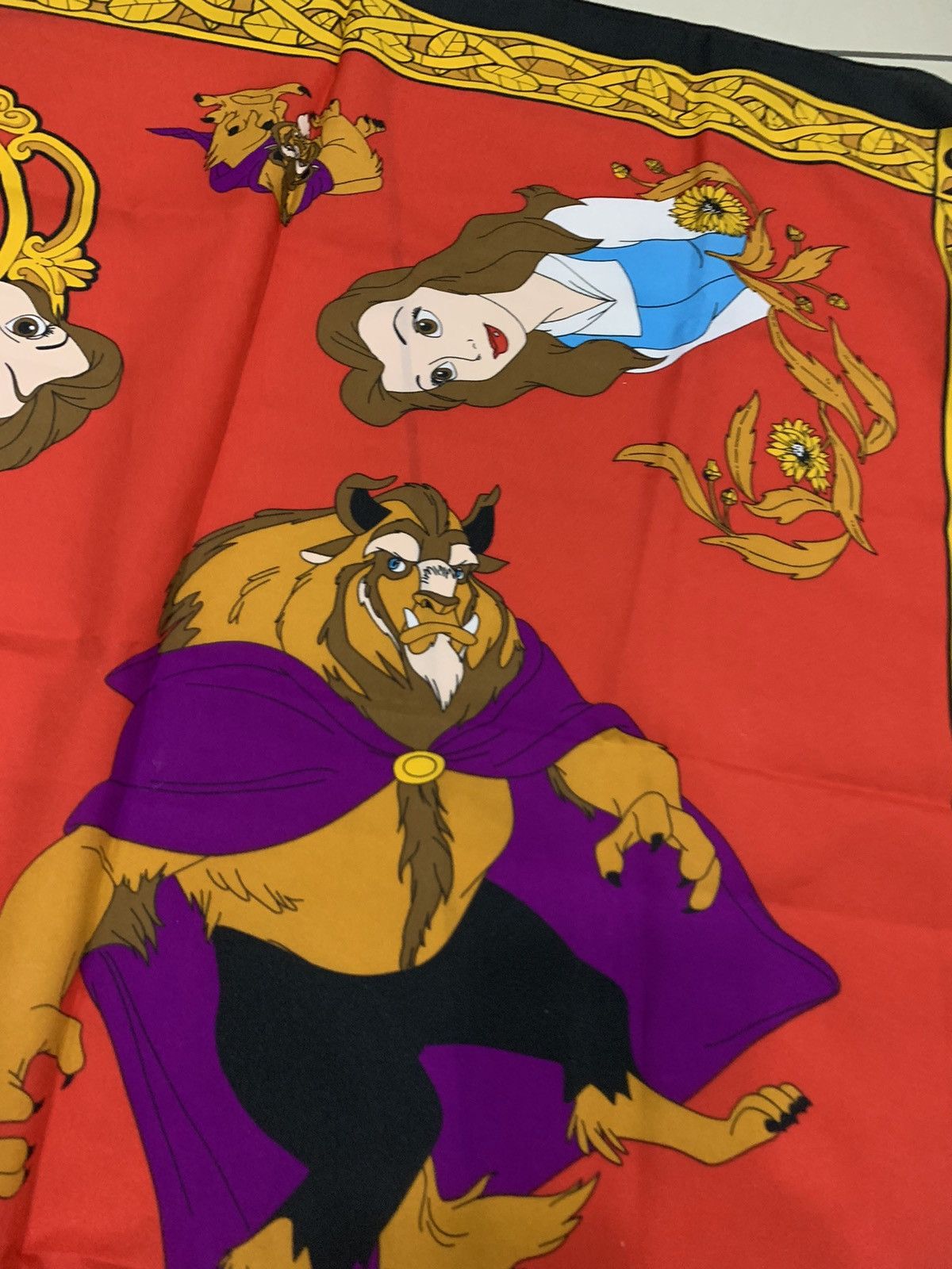 Disney × Vintage VINTAGE DISNEY BEAUTY AND THE BEAST 1994 SEGA SCARF Size ONE SIZE - 8 Thumbnail