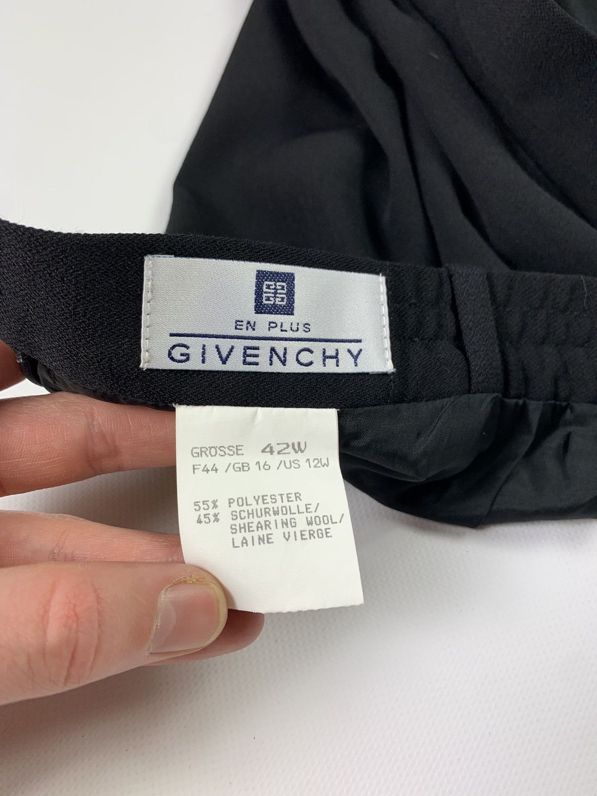 Givenchy × Vintage Givenchy En Plus vintage women’s wool pencil skirt size 42 W Size 28" / US 6 / IT 42 - 5 Thumbnail