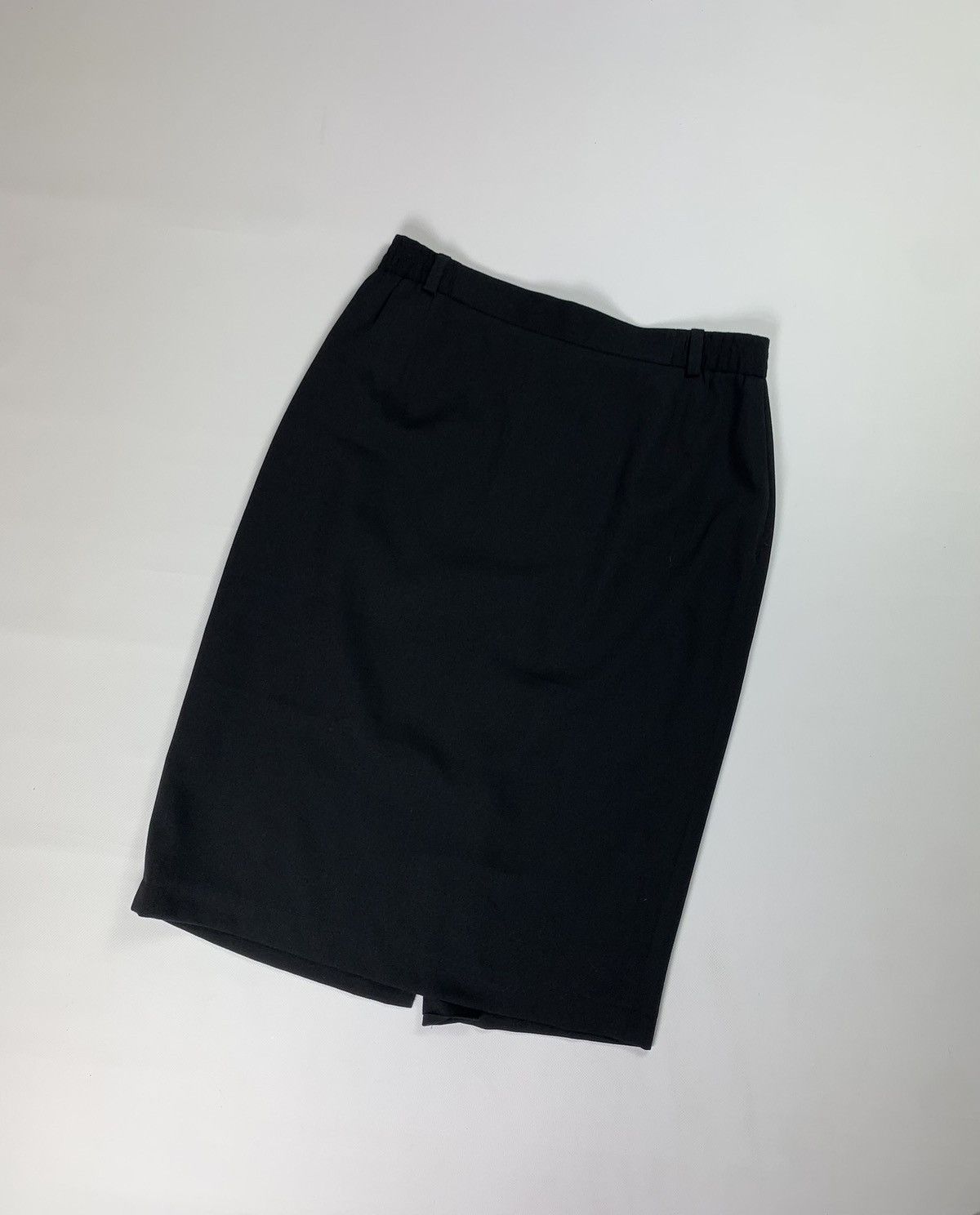 Givenchy × Vintage Givenchy En Plus vintage women’s wool pencil skirt size 42 W Size 28" / US 6 / IT 42 - 1 Thumbnail