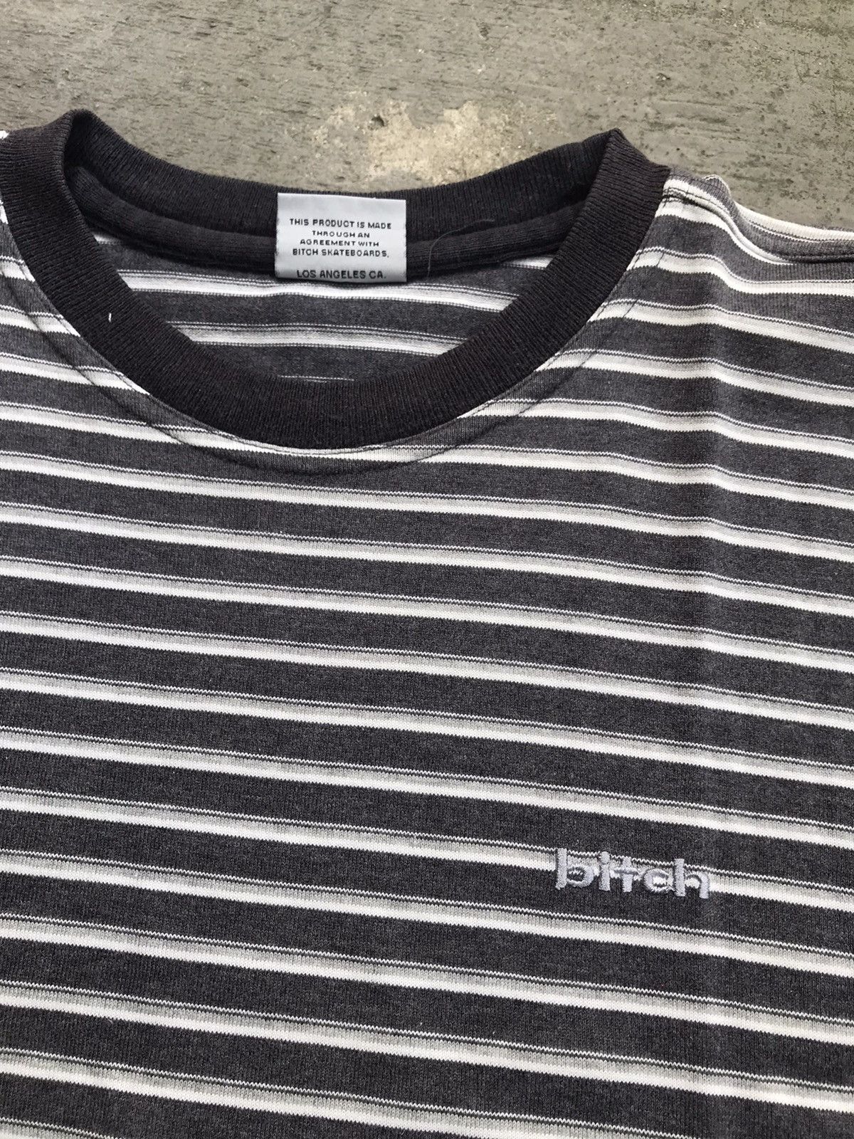 Hook-Ups Vintage Bitch Skateboard Stripe Tee Size US L / EU 52-54 / 3 - 5 Thumbnail
