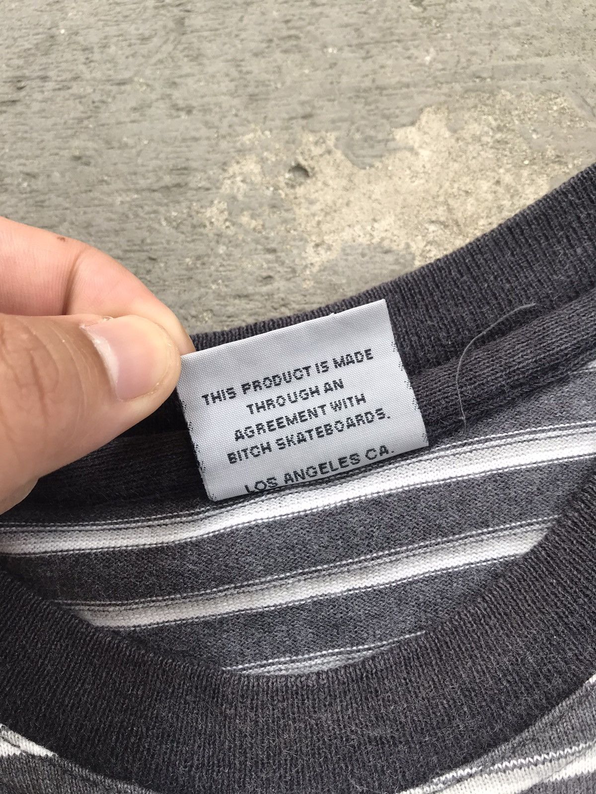 Hook-Ups Vintage Bitch Skateboard Stripe Tee Size US L / EU 52-54 / 3 - 4 Thumbnail