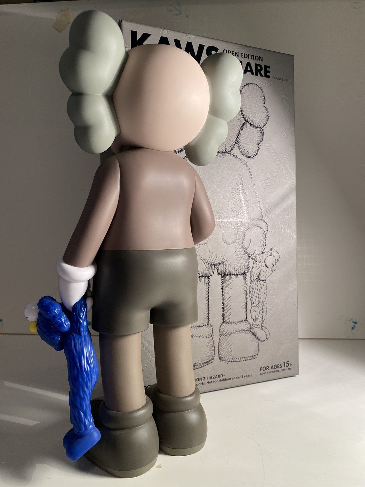 Kaws KAWS 'Share' Vinyl Figure Size ONE SIZE - 3 Thumbnail