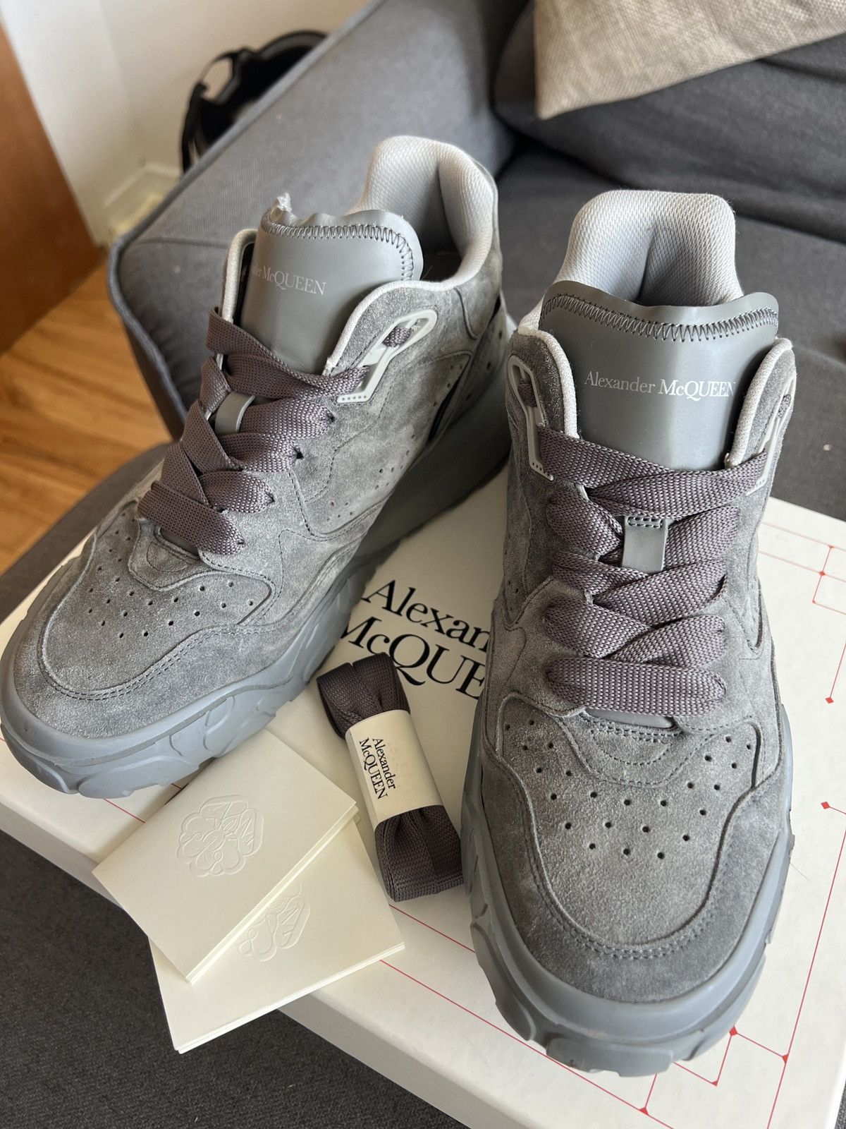 スニーカー alexander mcqueen Sneaker High in Grey Leather Alexander Mcqueen Sneaker High in Grey Leather ref.589354