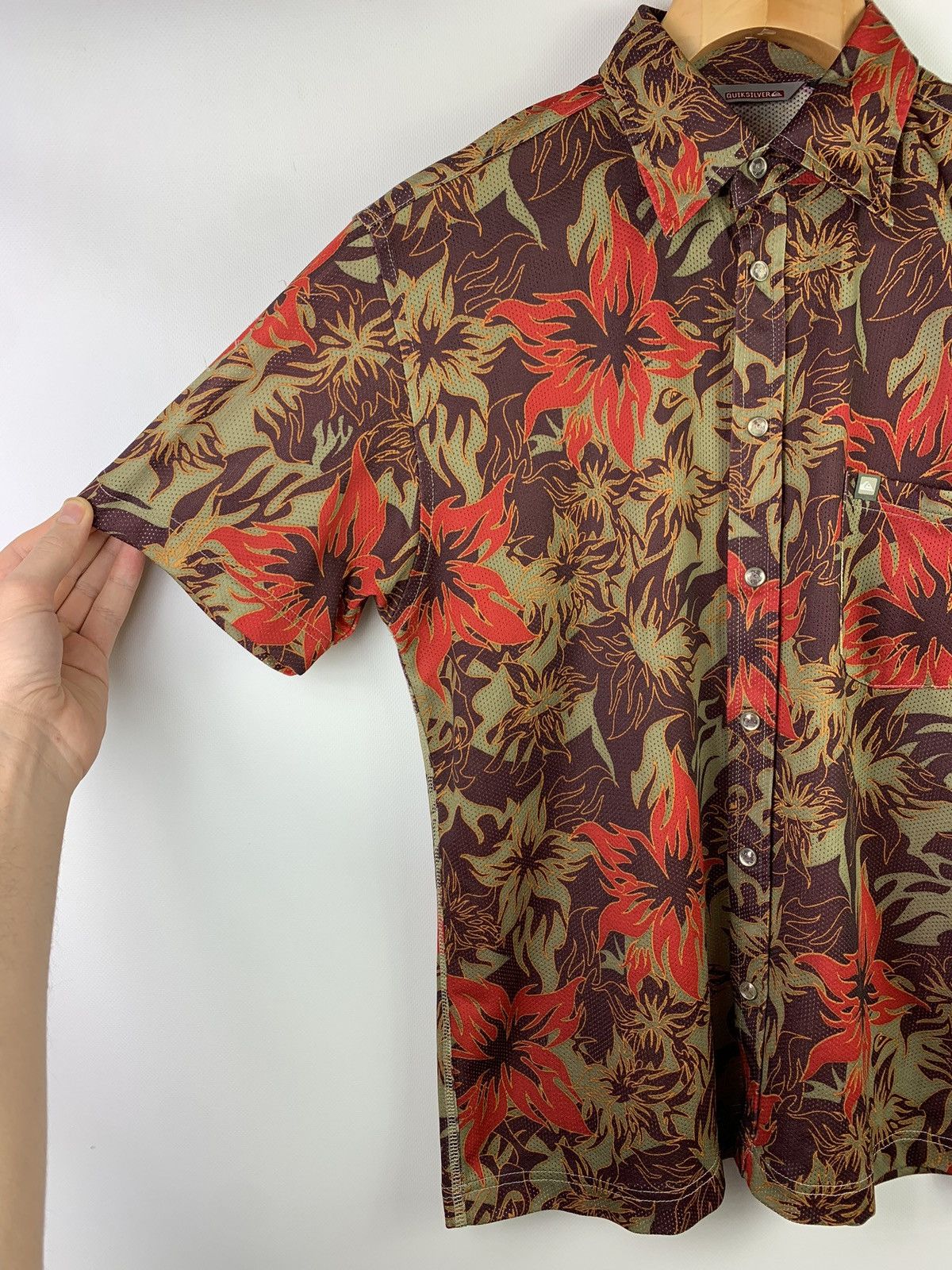 Quicksilver Quicksilver men’s vintage hawaiian short sleeve shirt size S Size US S / EU 44-46 / 1 - 3 Thumbnail