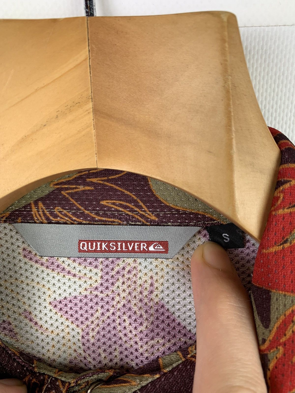 Quicksilver Quicksilver men’s vintage hawaiian short sleeve shirt size S Size US S / EU 44-46 / 1 - 7 Thumbnail