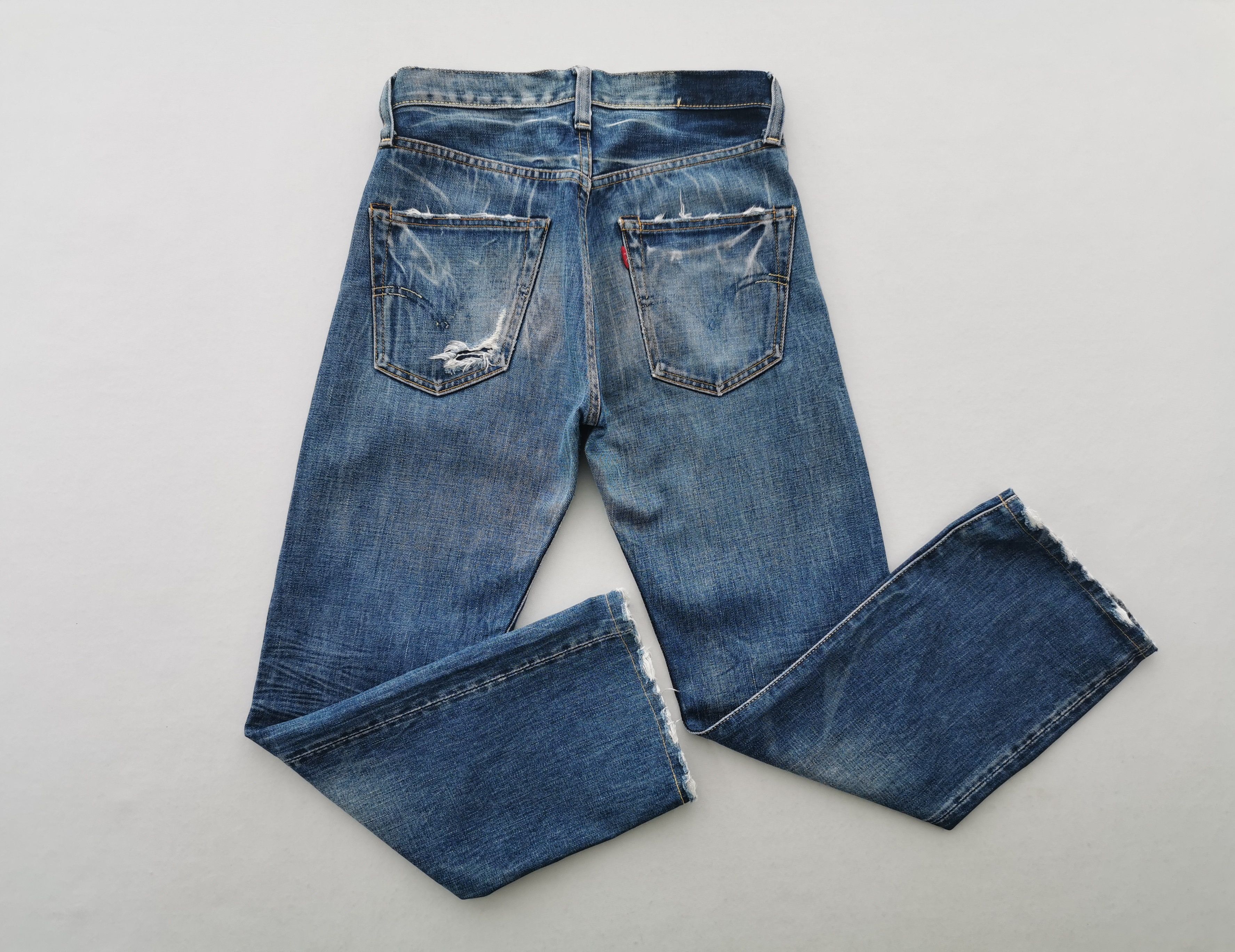 Levi's Distressed Vintage Levis 501 Selvedge Denim Made In Japan Size US 30 / EU 46 - 2 Thumbnail