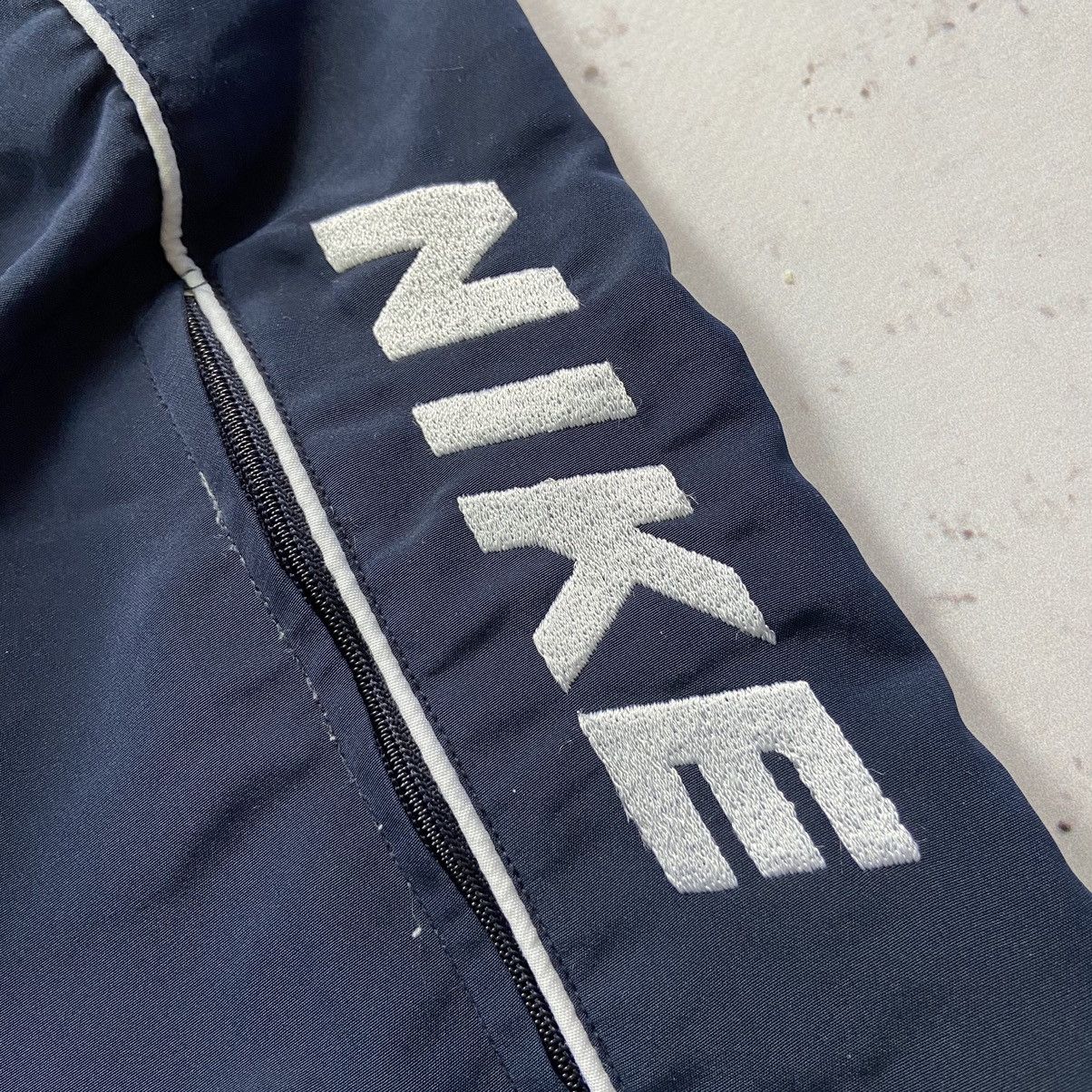 Nike Nike Track Vintage Pants Drill Y2K Swoosh Nylon Joggers Logo Size US 30 / EU 46 - 13 Thumbnail