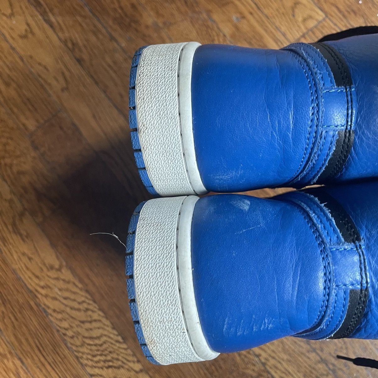 Jordan Brand Air Jordan 1 Royal Size 9.5 (2017) Size US 9.5 / EU 42-43 - 4 Thumbnail