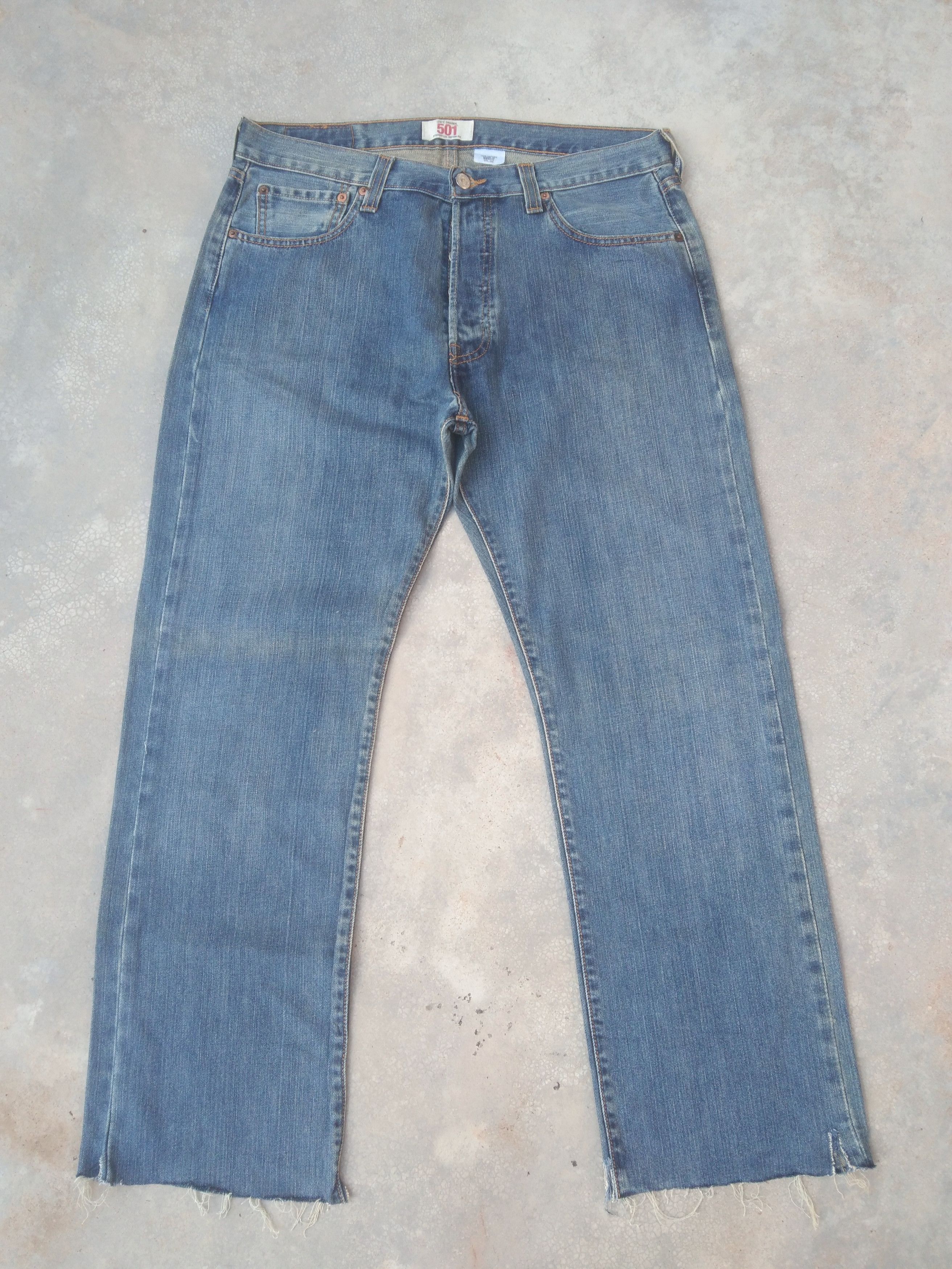 Levi's Vintage Levi's 501 Straight Leg Jeans 34x29 Size US 34 / EU 50 - 1 Thumbnail