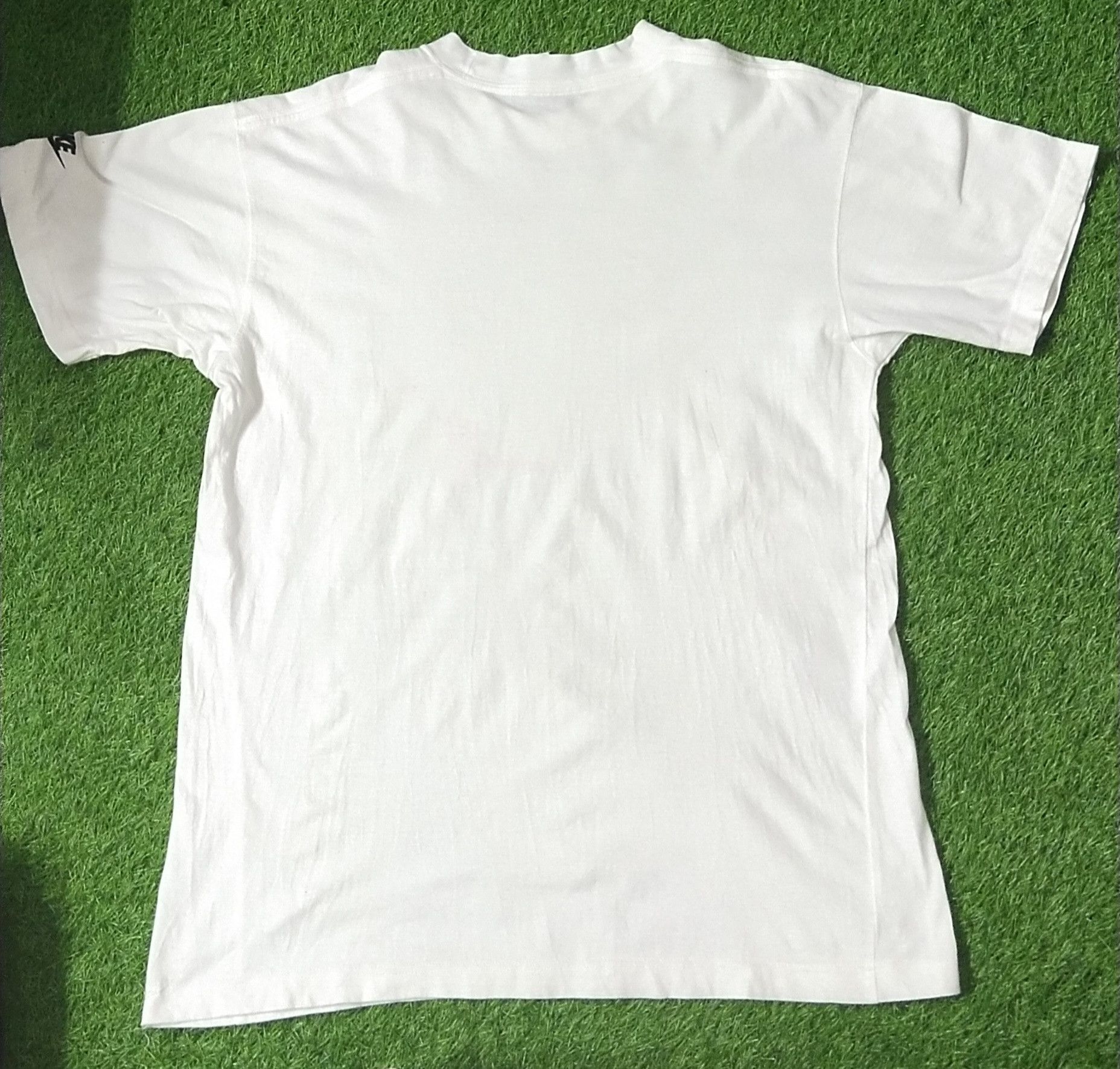 Japanese Brand Final drop Nike air jordan tshirt big logo michael jordan Size US L / EU 52-54 / 3 - 8 Thumbnail