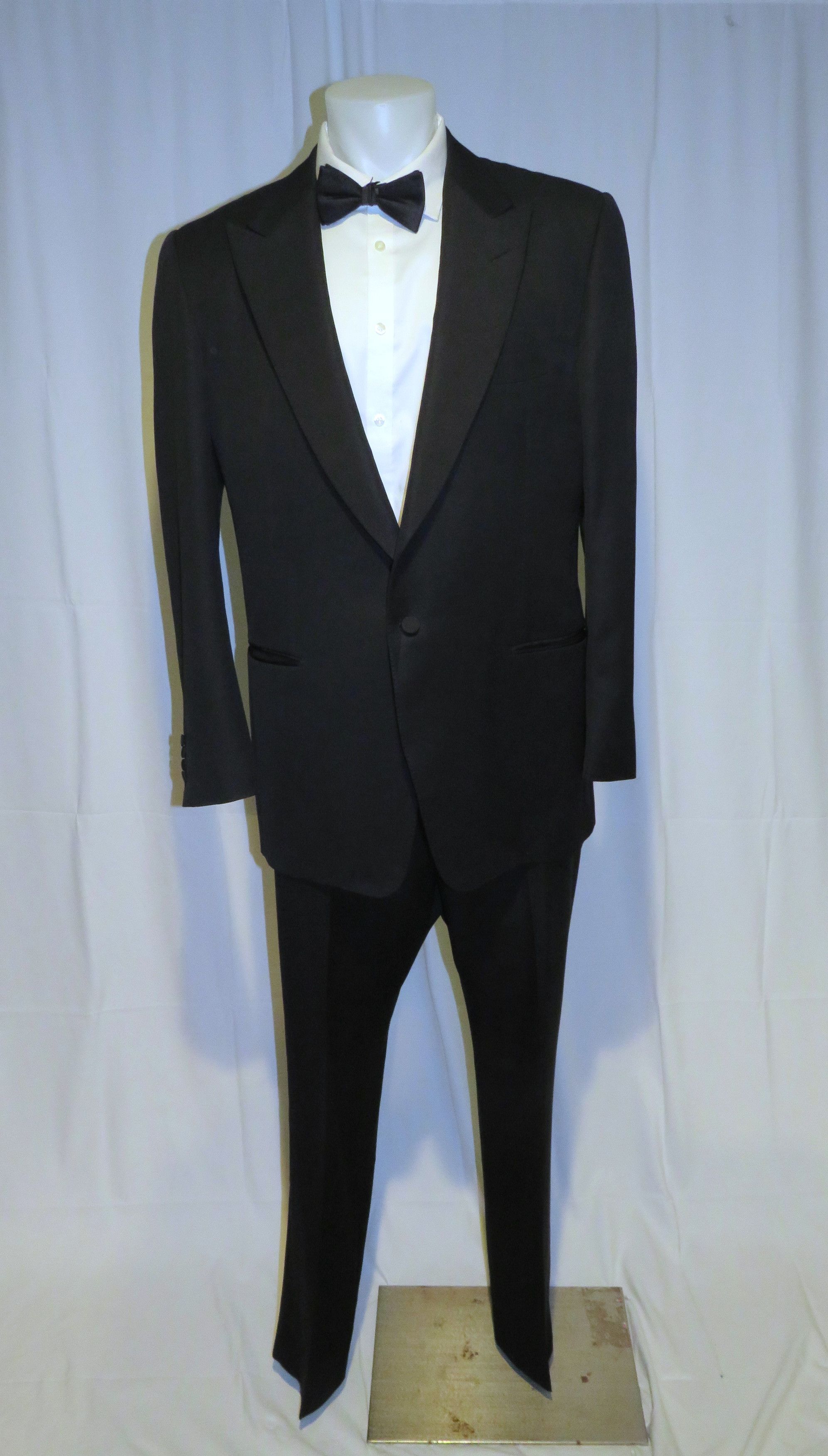 Windsor Black Gabardine Mohair Blend One Button Tuxedo 48L