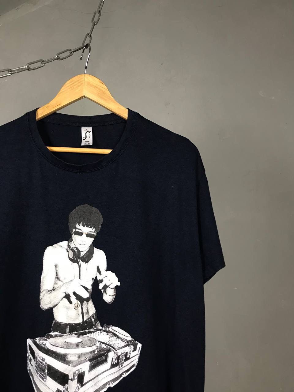 Vintage Bruce Lee vintage movie tee Size US L / EU 52-54 / 3 - 2 Thumbnail