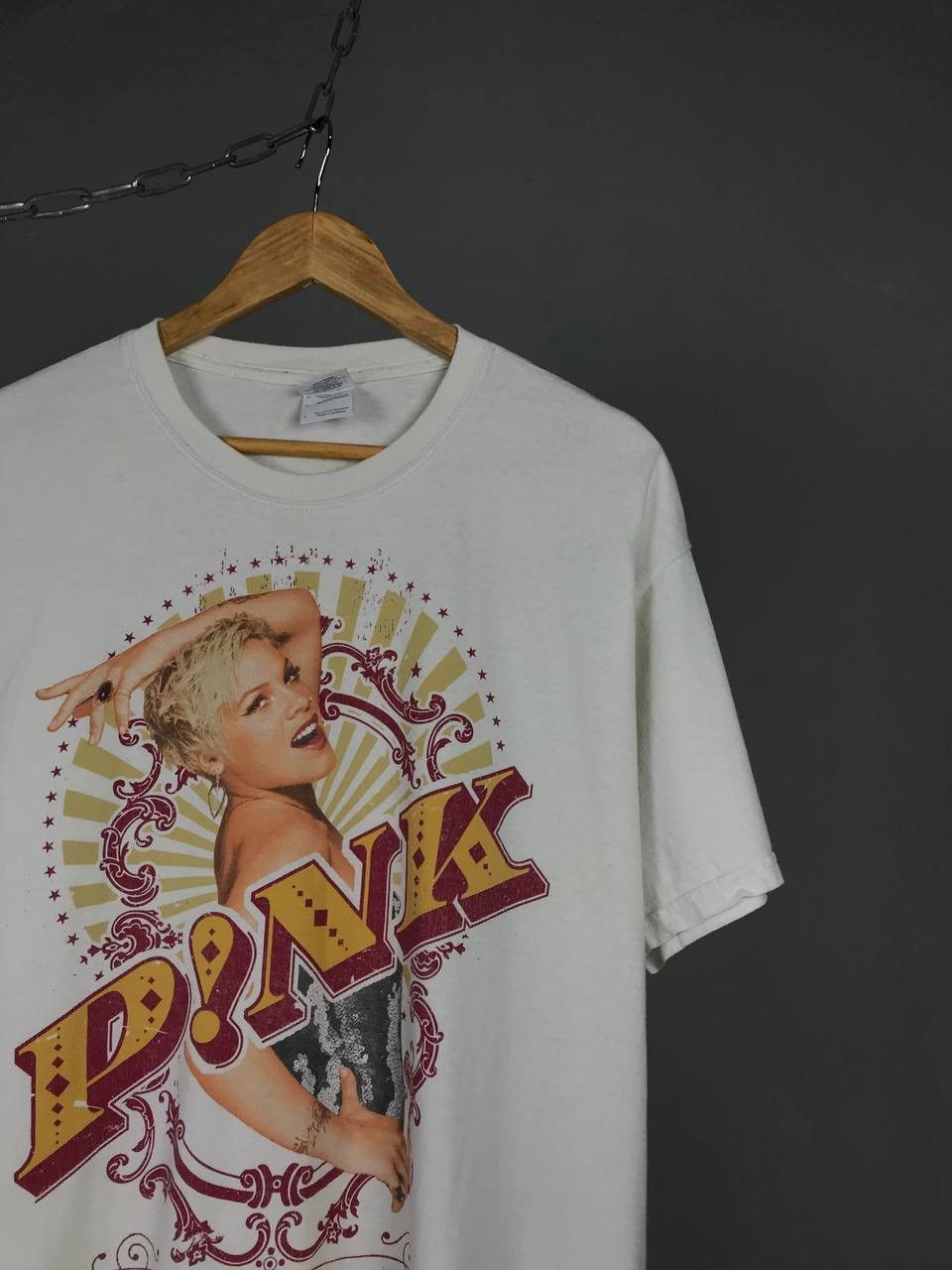 Band Tees × Pink Pink 2009 vintage pop band tee Size US L / EU 52-54 / 3 - 4 Thumbnail