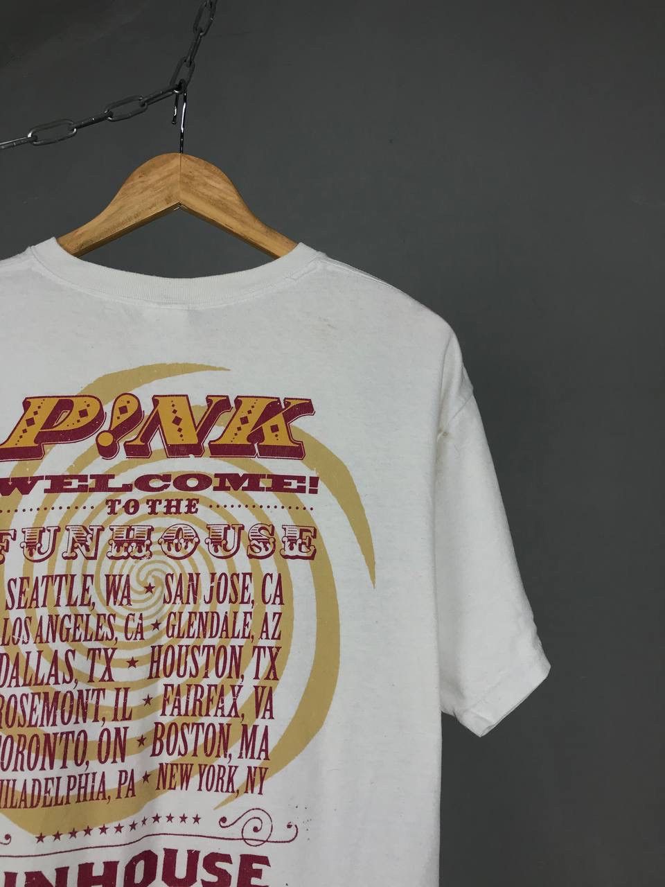 Band Tees × Pink Pink 2009 vintage pop band tee Size US L / EU 52-54 / 3 - 2 Thumbnail