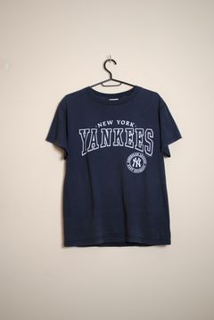 Vintage Lee Sport New York Yankees MLB Embroidered Logo T Shirt