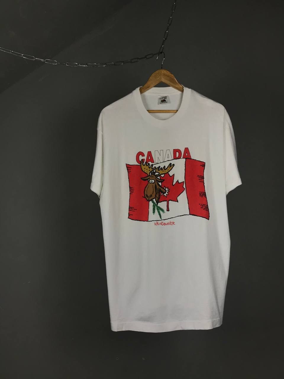 Vintage Vancouver Canada animal vintage made in Canada tee Size US XL / EU 56 / 4 - 1 Thumbnail