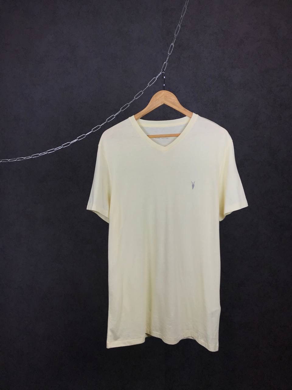 Allsaints Allsaints luxury streetwear v neck tee Size US XL / EU 56 / 4 - 1 Thumbnail